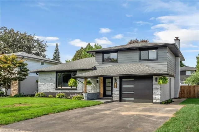 34 Sky Acres Dr, Brantford 2