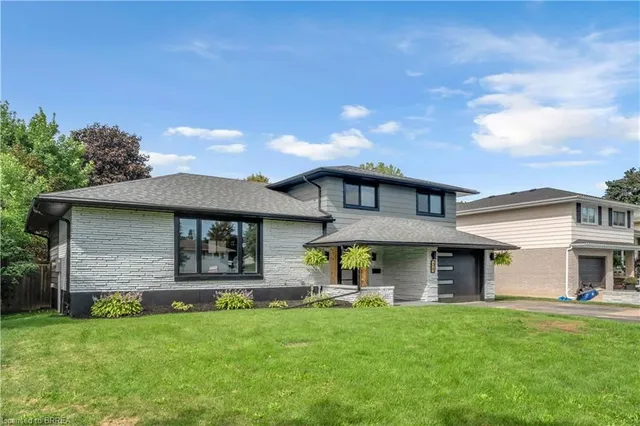 34 Sky Acres Dr, Brantford 3