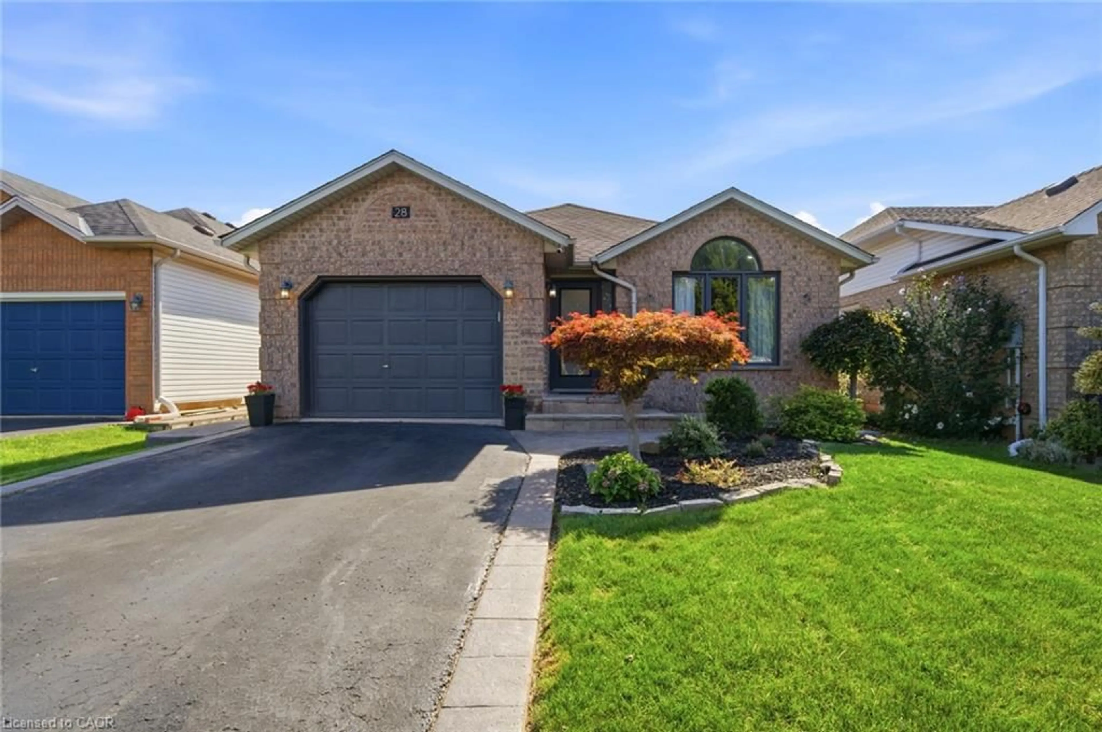 Unknown for 28 Colonial Cres, Grimsby Ontario L3M 5H3