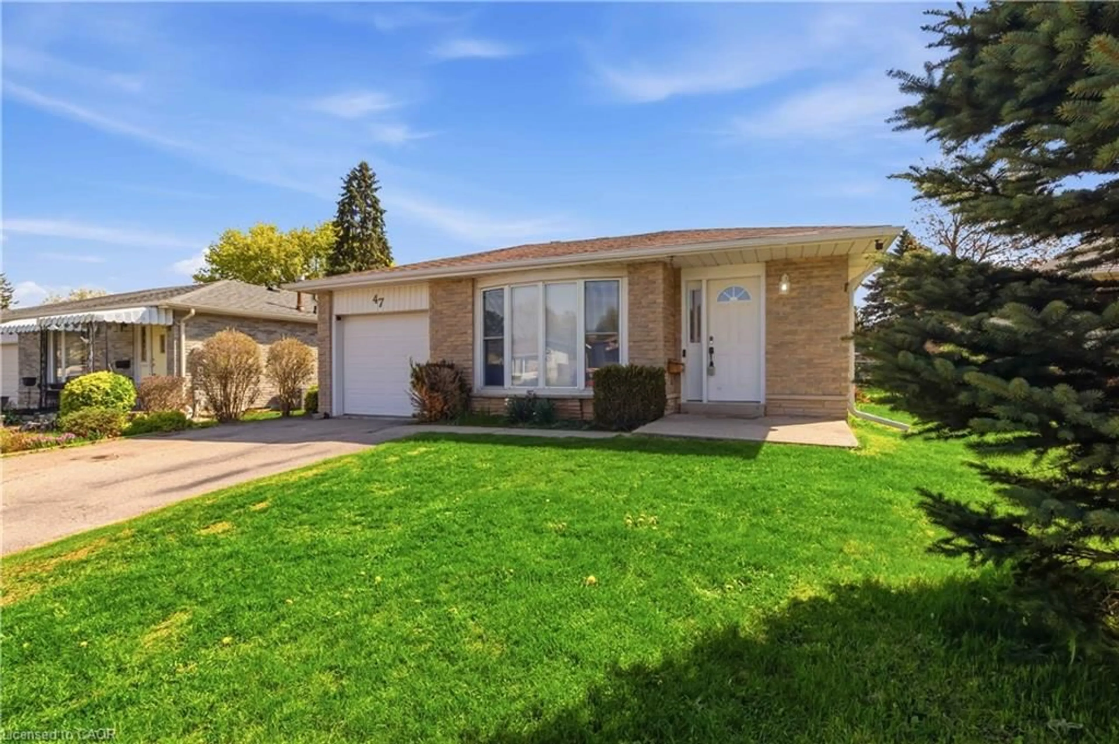 Home with vinyl exterior material, street for 47 Abeles Ave, Paris Ontario N3L 3N8