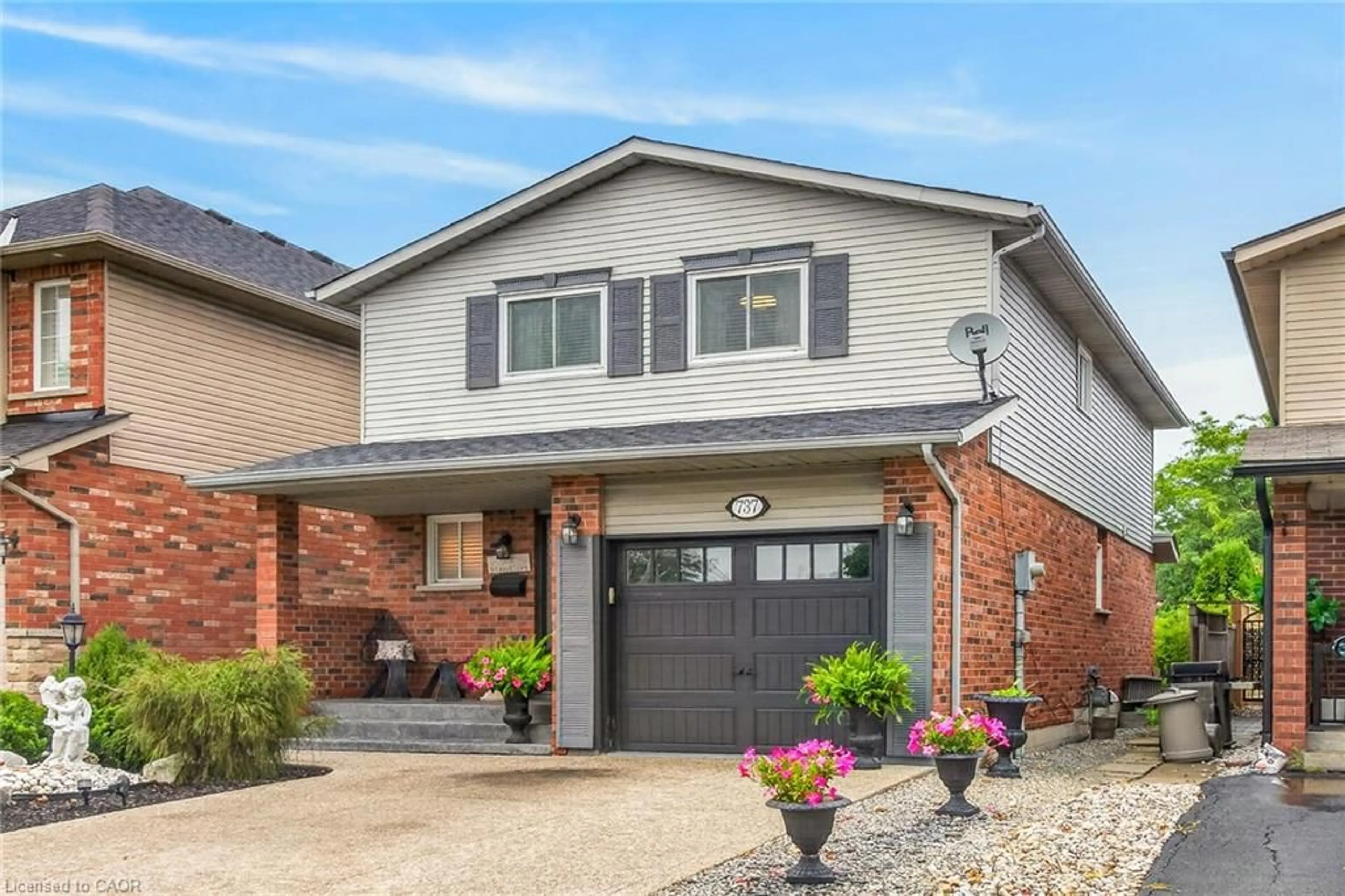 Home with brick exterior material, street for 737 Stone Church Rd, Hamilton Ontario L8W 1A9