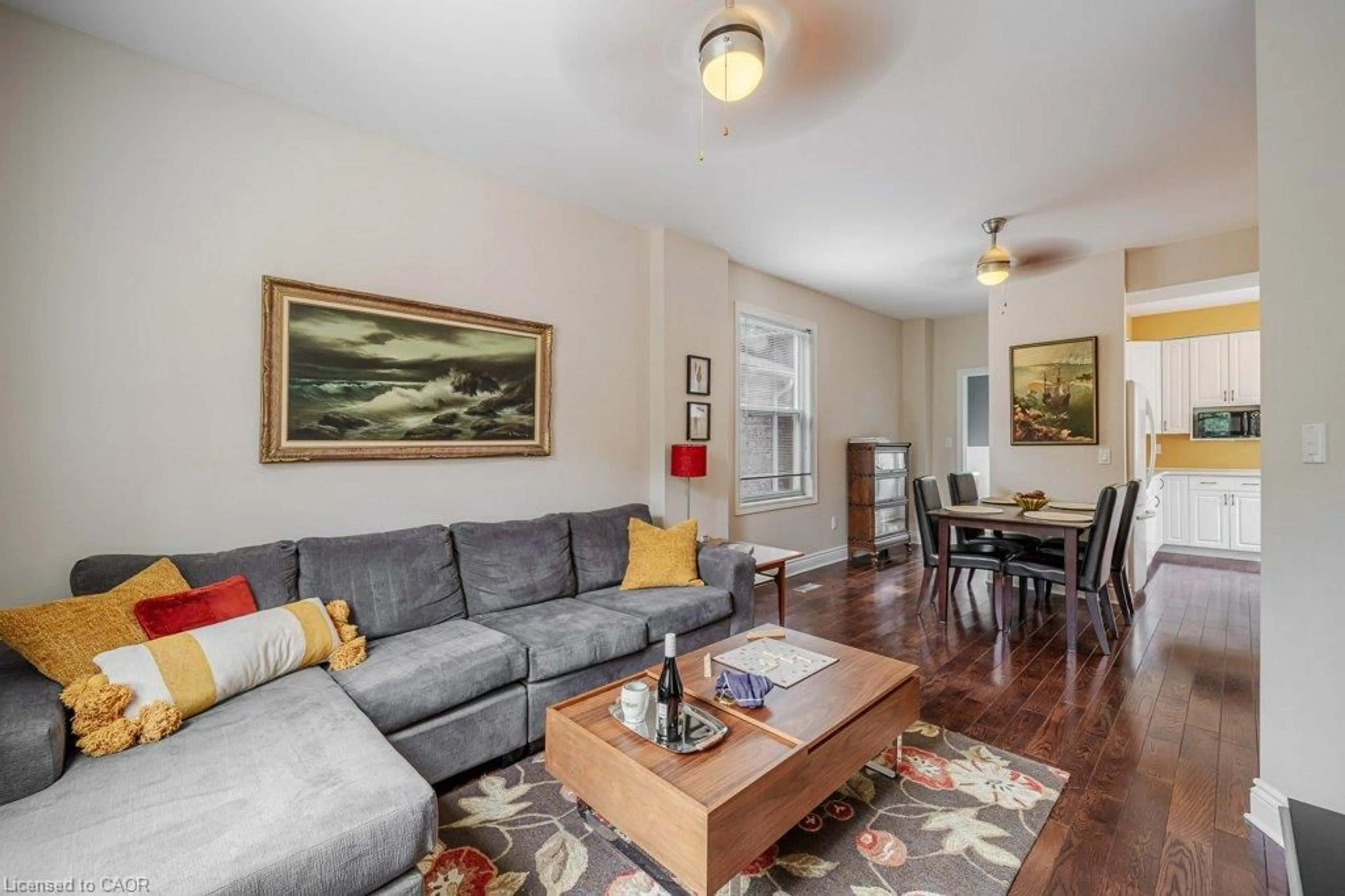 Living room with furniture, unknown for 6 Alice St, Guelph Ontario N1E 2Z6
