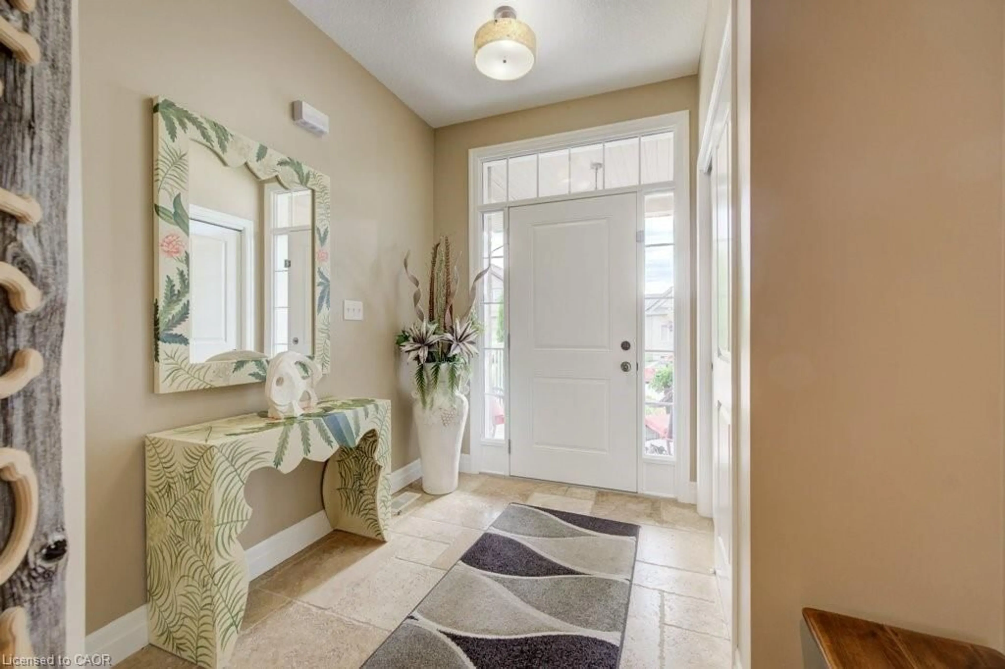 Indoor entryway for 300 Watervale Cres, Kitchener Ontario N2A 0G7