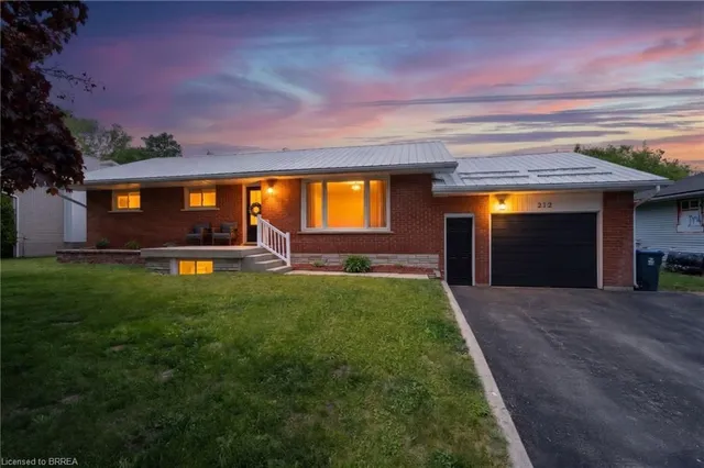 212 Hamilton Dr, Stayner 4