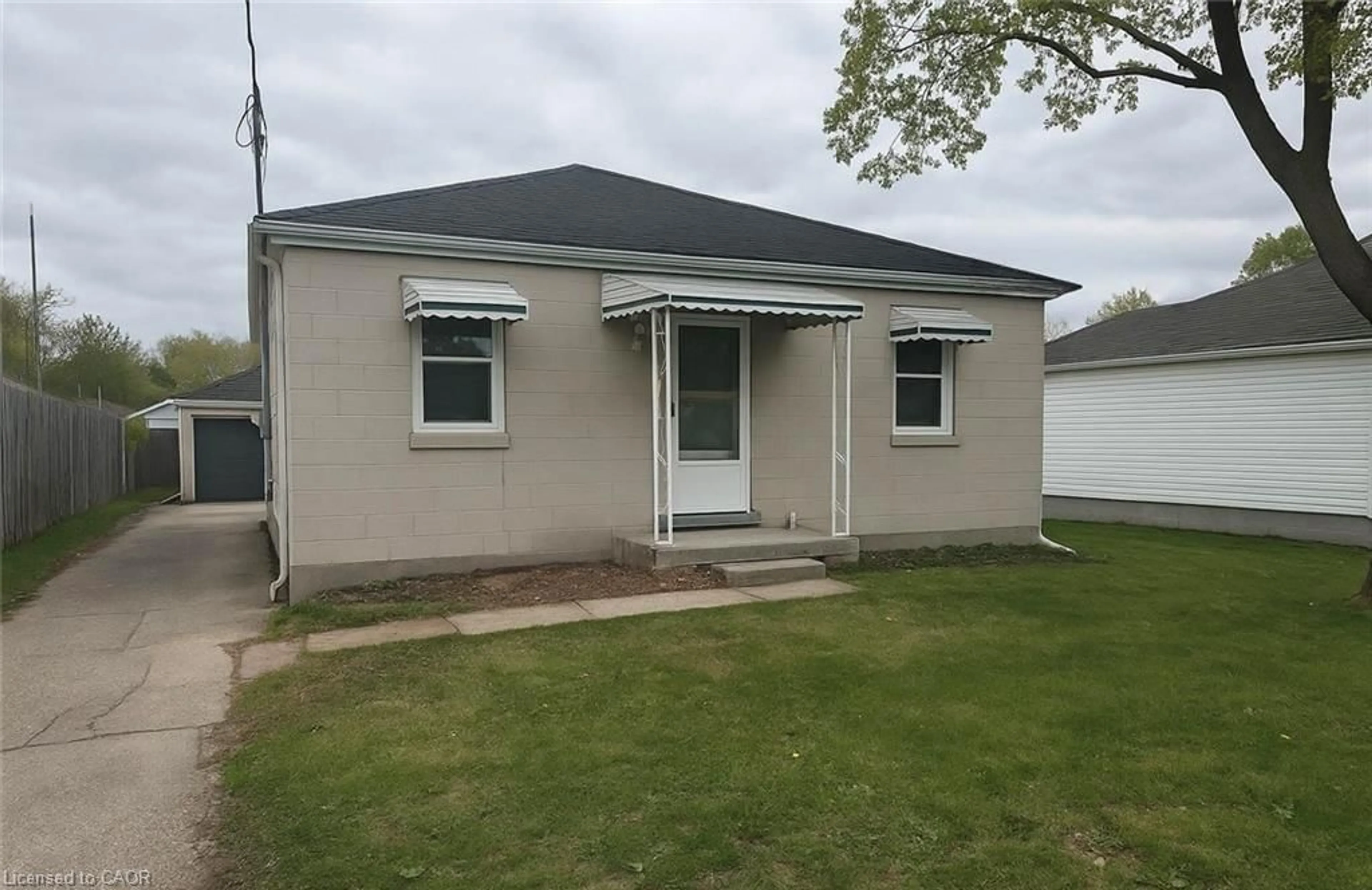 Unknown for 74 St Clair Ave, Kitchener Ontario N2M 3Z4