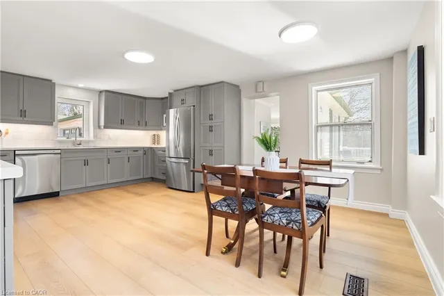 8397 Wellington Road 22, Rockwood 5