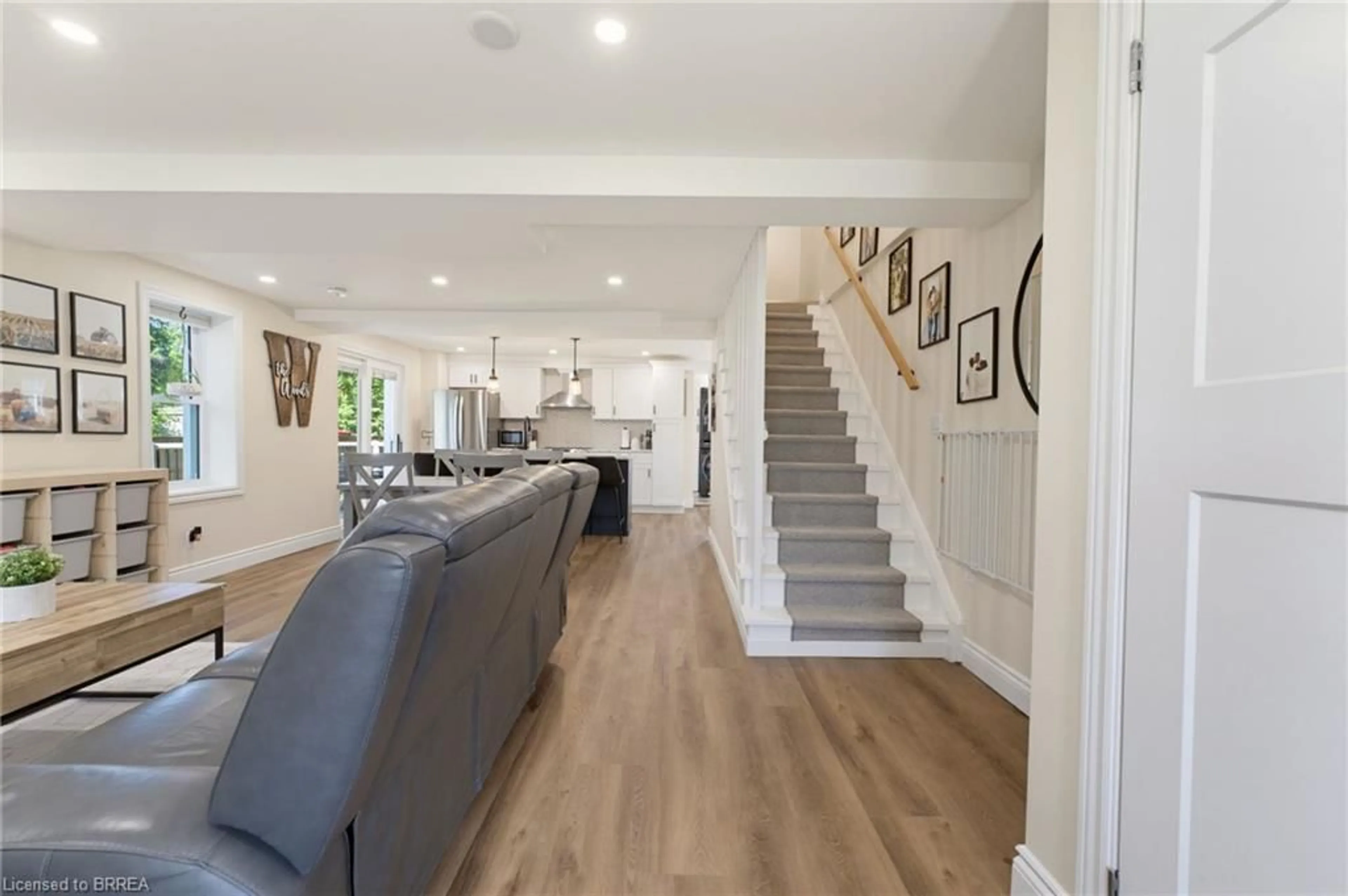 Indoor entryway for 56 Alexander St, Burford Ontario N0E 1A0