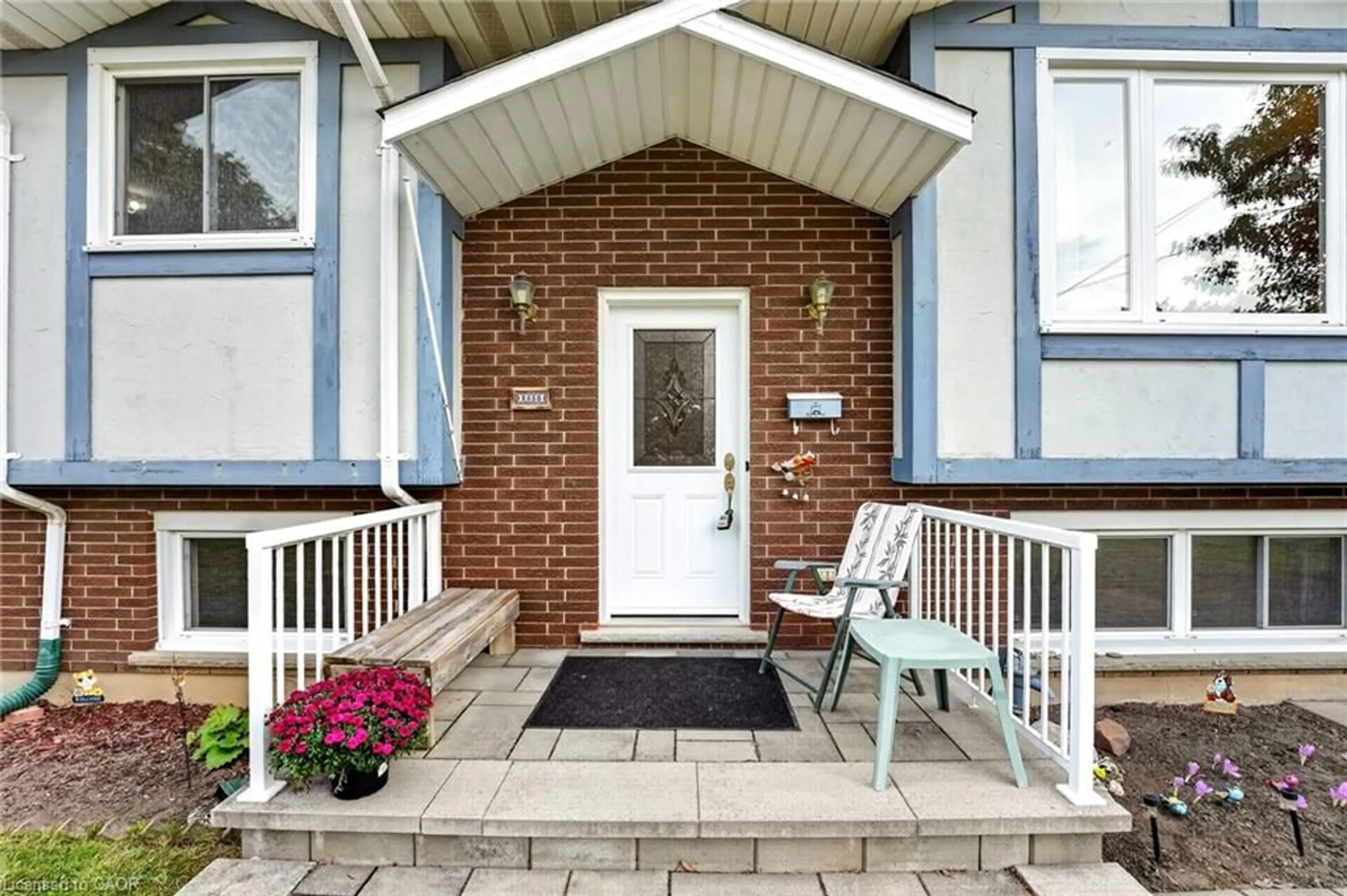 Unknown for 5 Brooks Cir, Smithville Ontario L0R 2A0