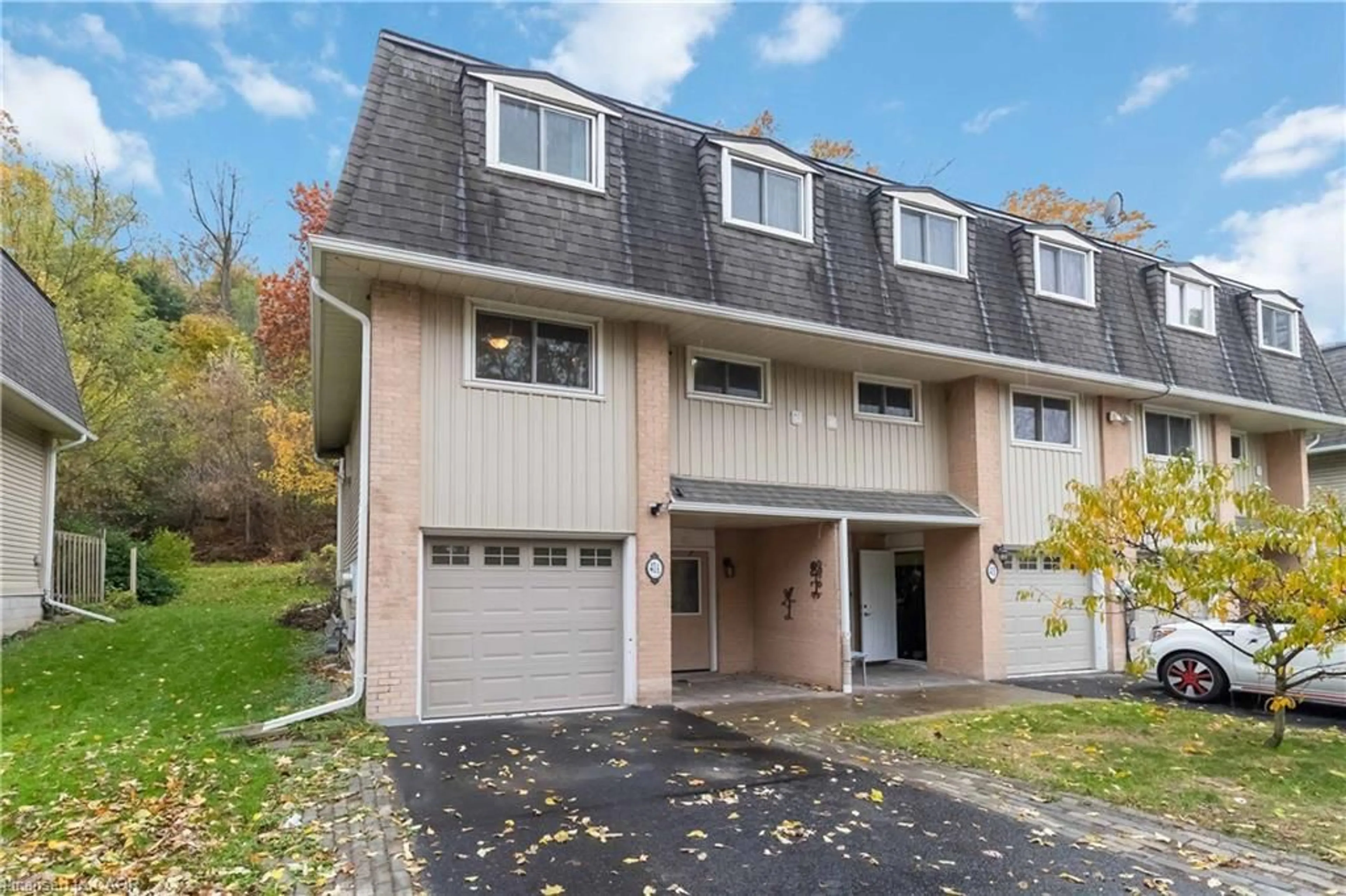 Home with vinyl exterior material, street for 41 Raleigh St #A, Brantford Ontario N3T 1J9