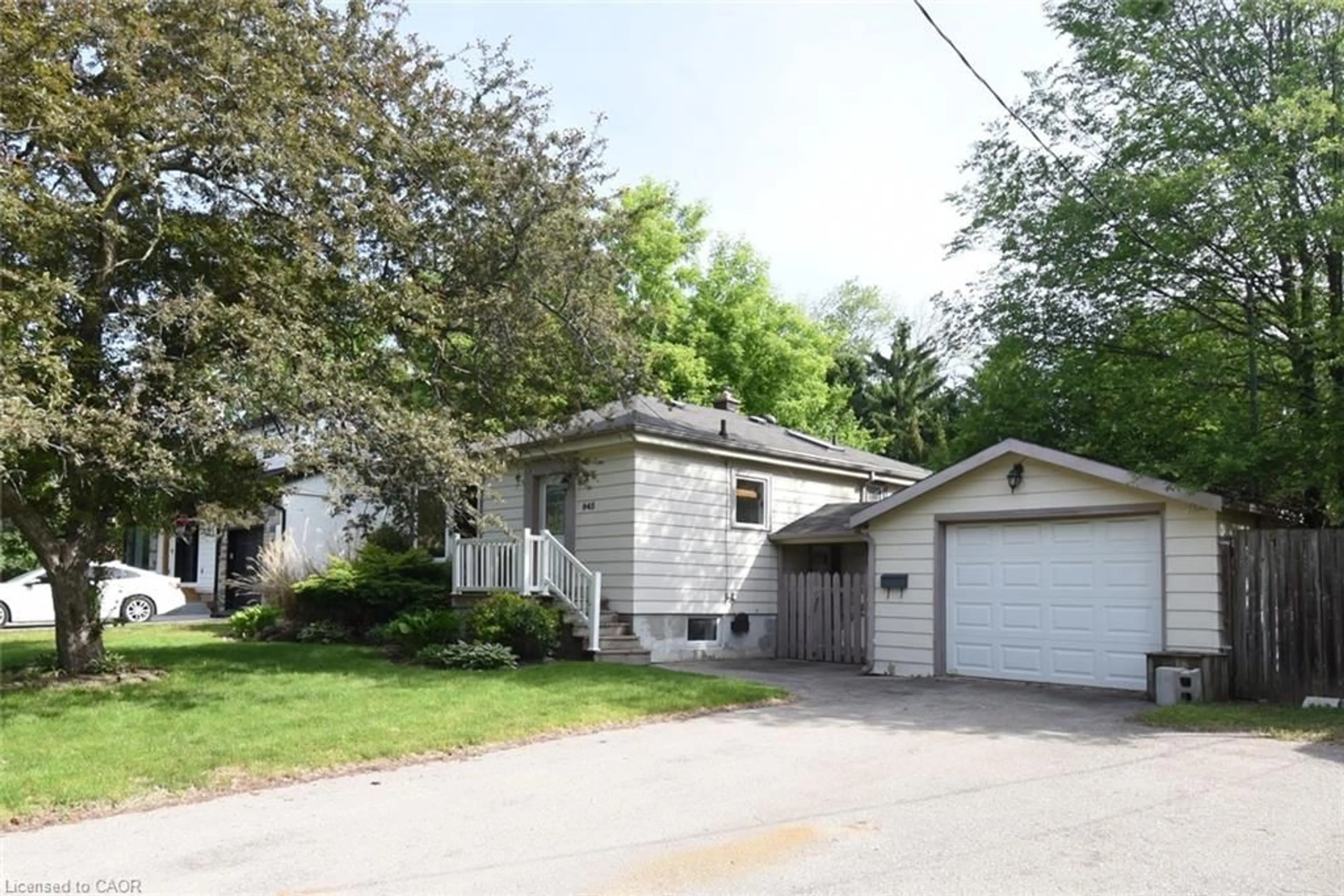 Unknown for 945 Glen View Ave, Burlington Ontario L7T 3Y7
