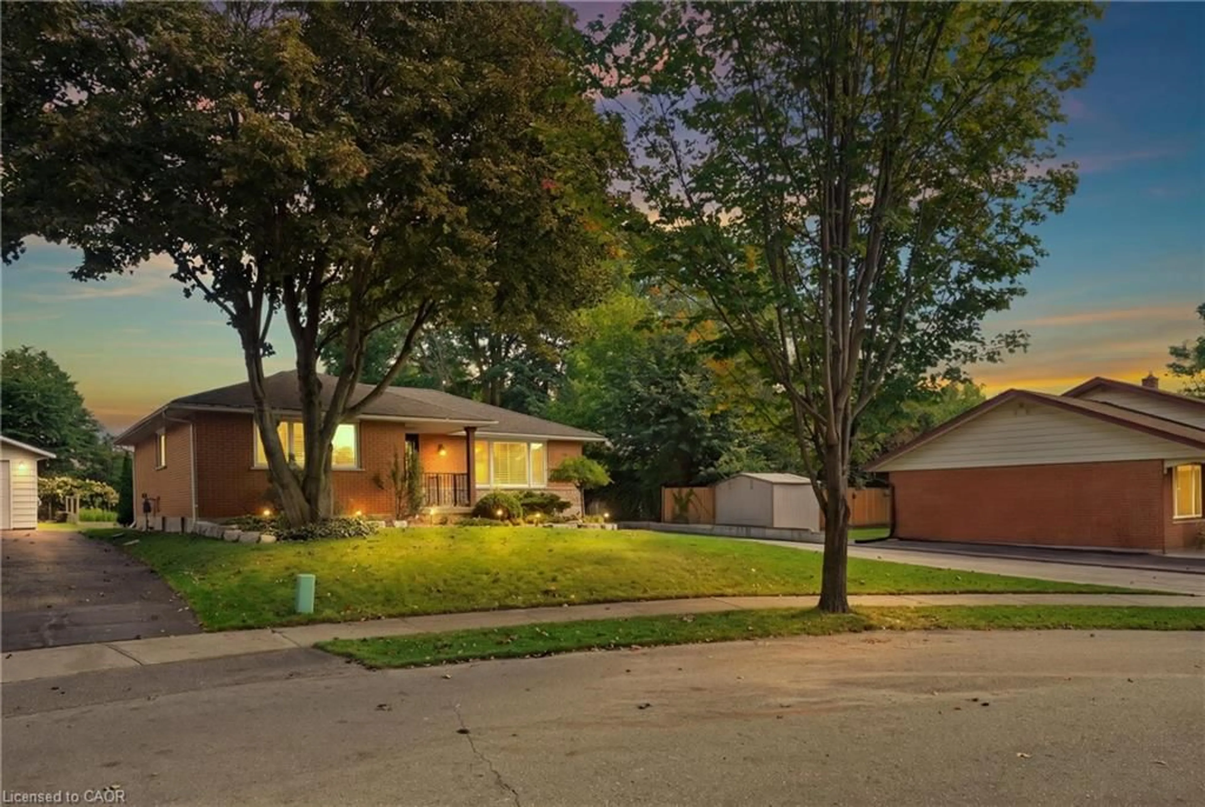 Home with brick exterior material, street for 15 Linton Pl, Kitchener Ontario N2B 2K1