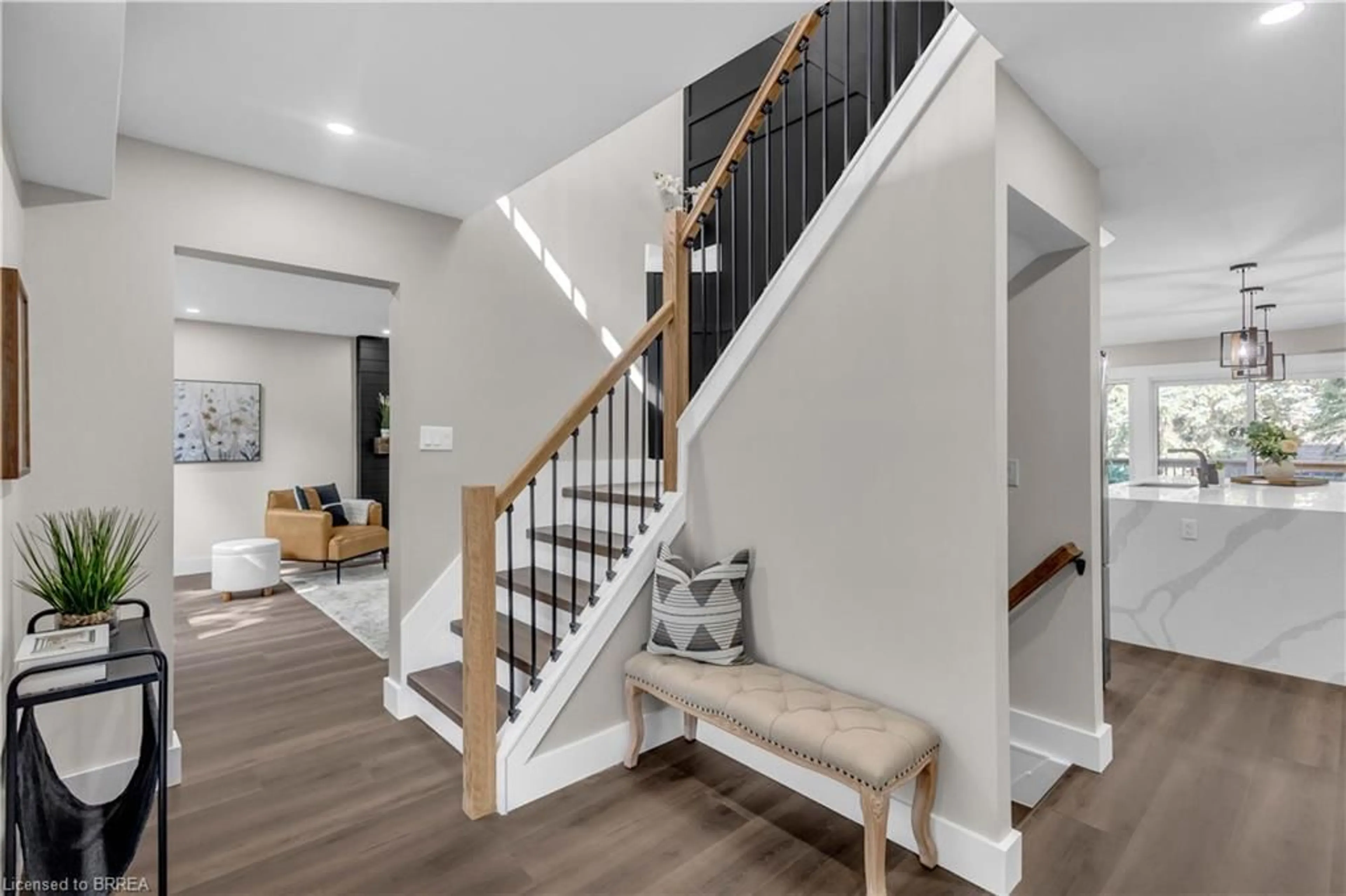 Unknown for 9 Rollingwood Cres, Brantford Ontario N3R 5Z7