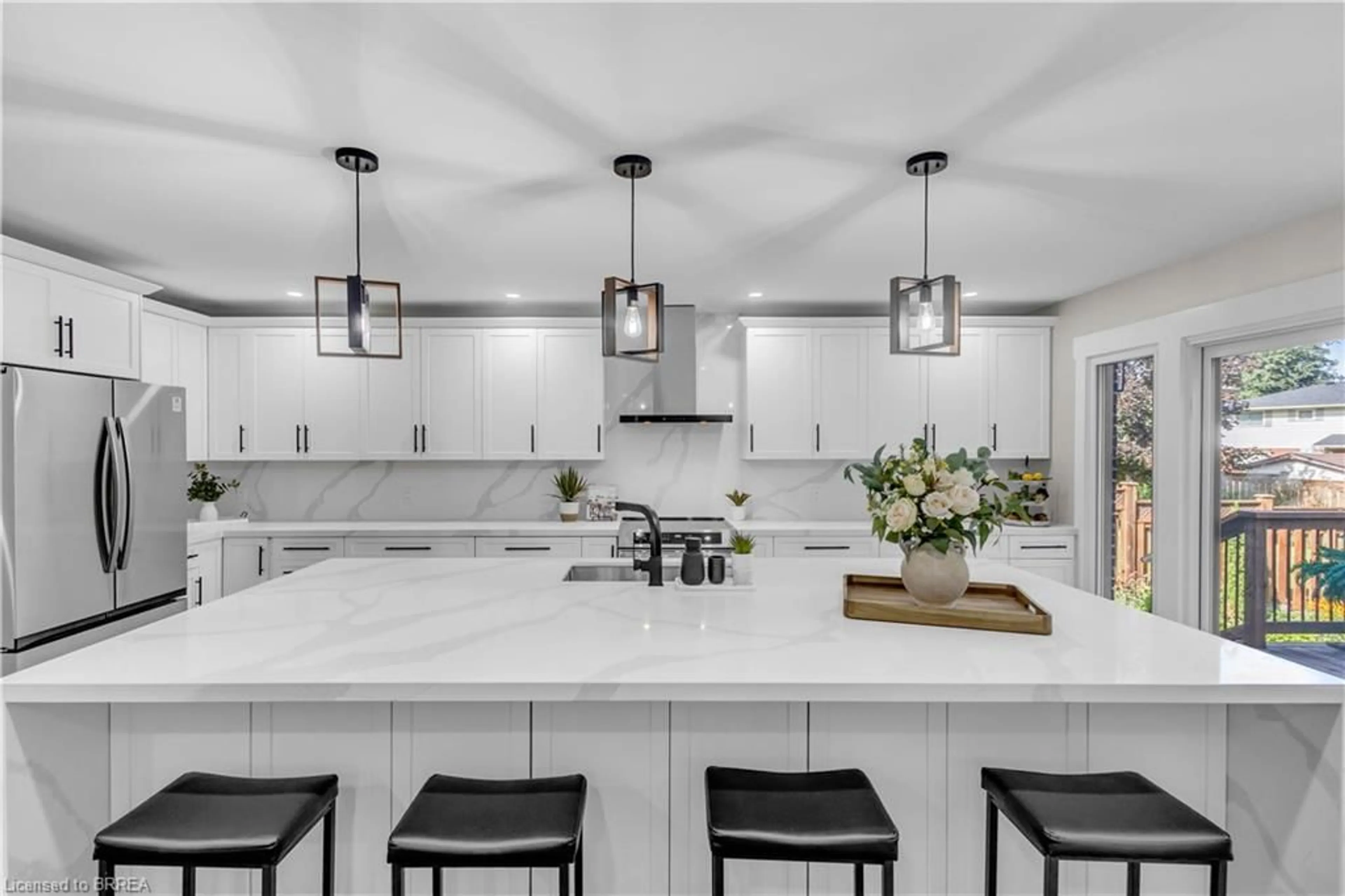 Contemporary kitchen, ceramic/tile floor for 9 Rollingwood Cres, Brantford Ontario N3R 5Z7