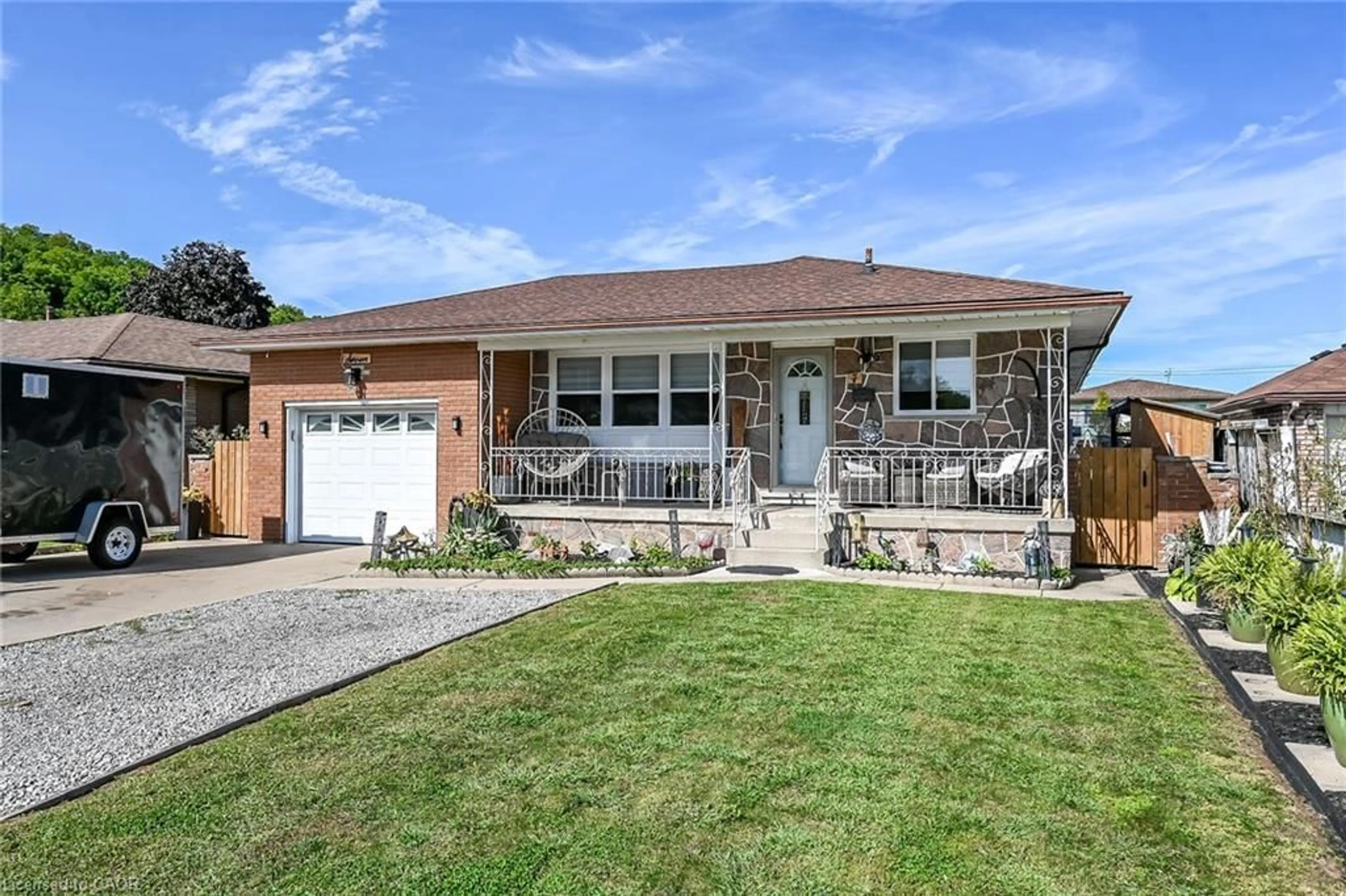 Home with brick exterior material, street for 7 Glen Allen Dr, Stoney Creek Ontario L8G 3A3