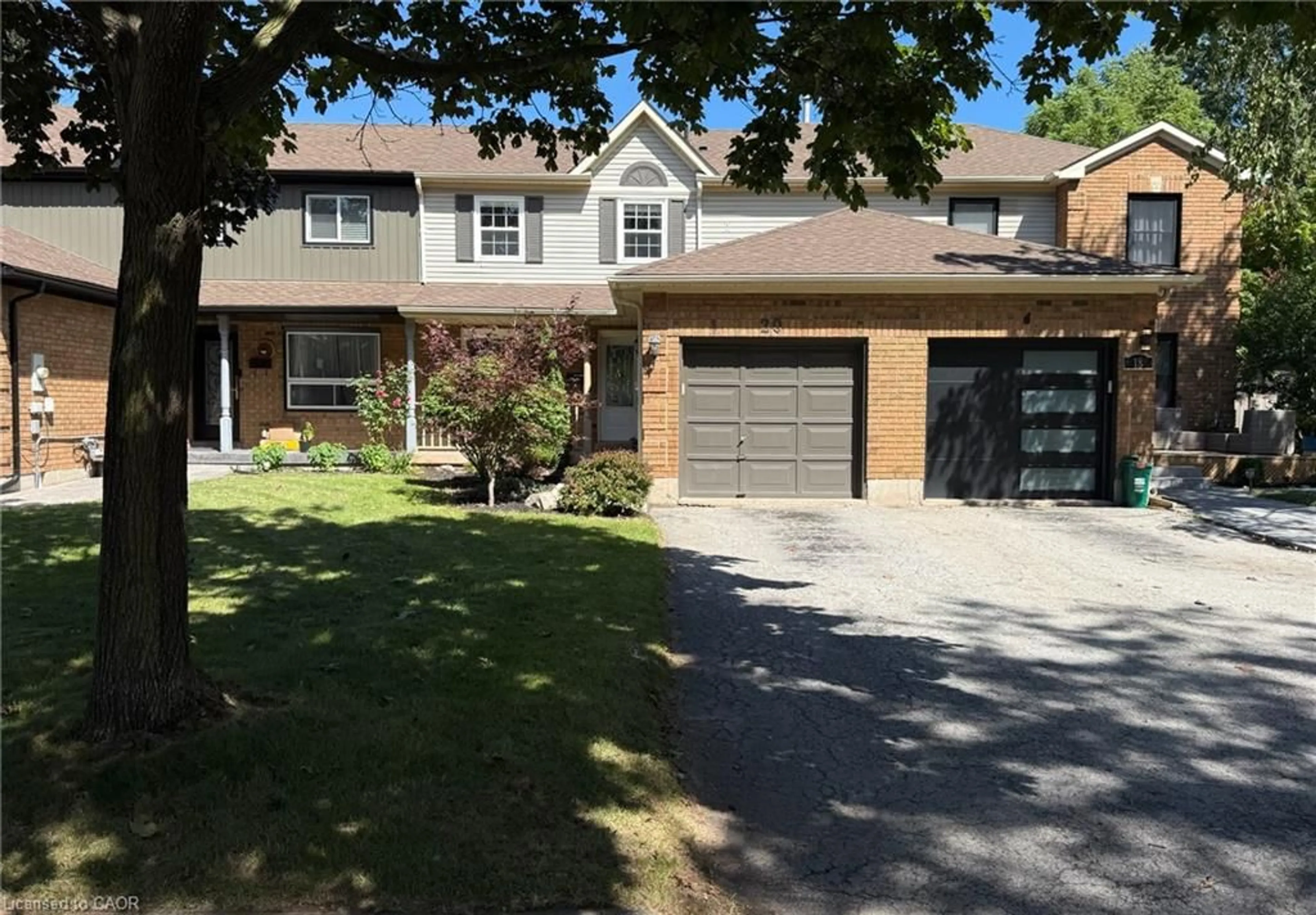 Home with brick exterior material, street for 20 Pleasant Grove Terr, Grimsby Ontario L3M 5G8