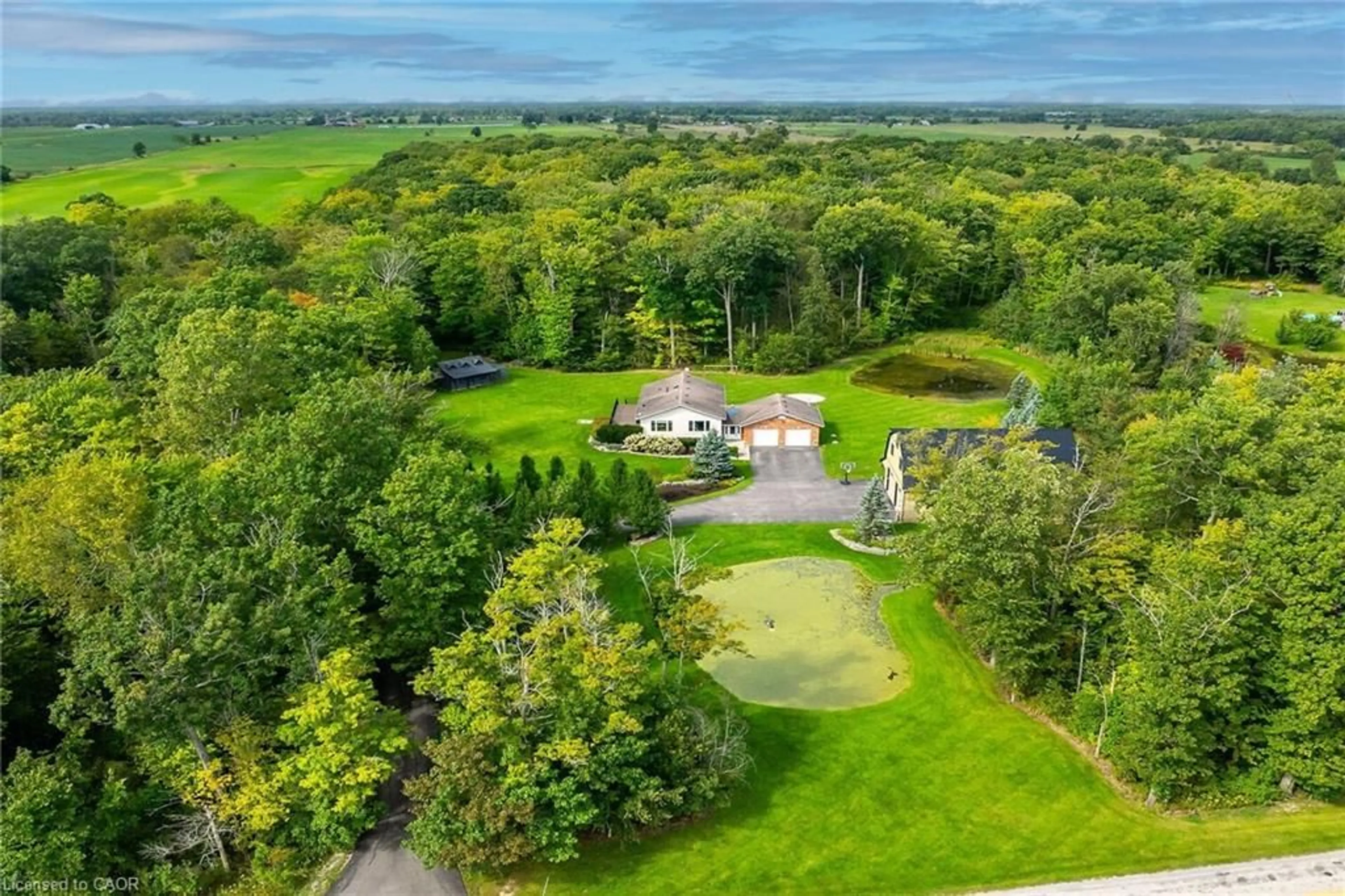 A pic from outside/outdoor area/front of a property/back of a property/a pic from drone, water/lake/river/ocean view for 695 Concession 1 Rd, Cayuga Ontario N0A 1E0