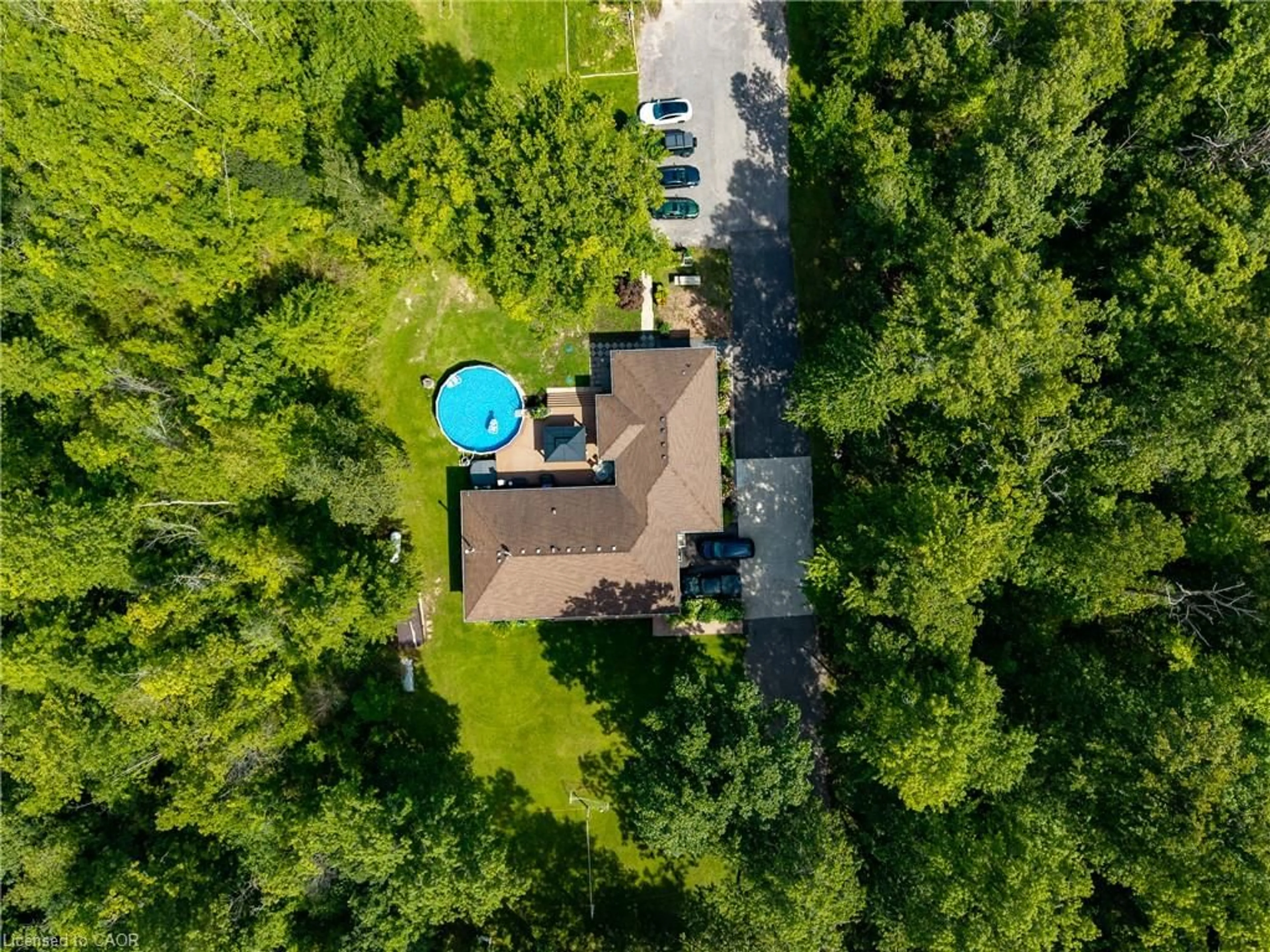 A pic from outside/outdoor area/front of a property/back of a property/a pic from drone, water/lake/river/ocean view for 874 2nd Con Rd, Port Colborne Ontario L3K 5V3