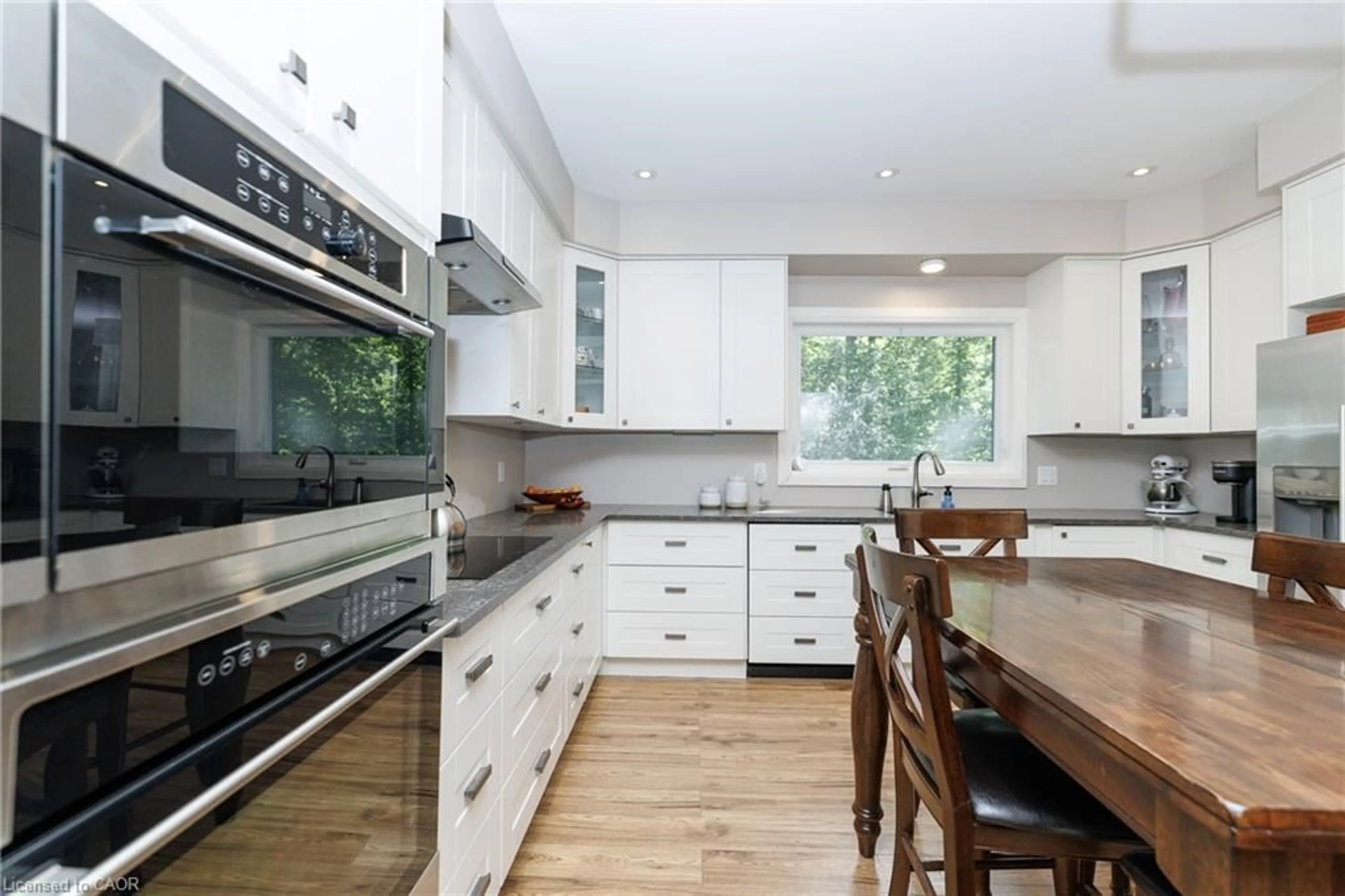 Contemporary kitchen, unknown for 874 2nd Con Rd, Port Colborne Ontario L3K 5V3