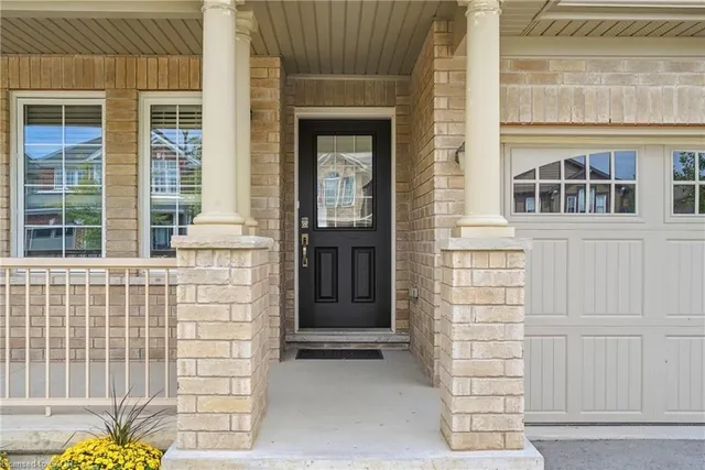 12 Riley Ave, Fonthill 2