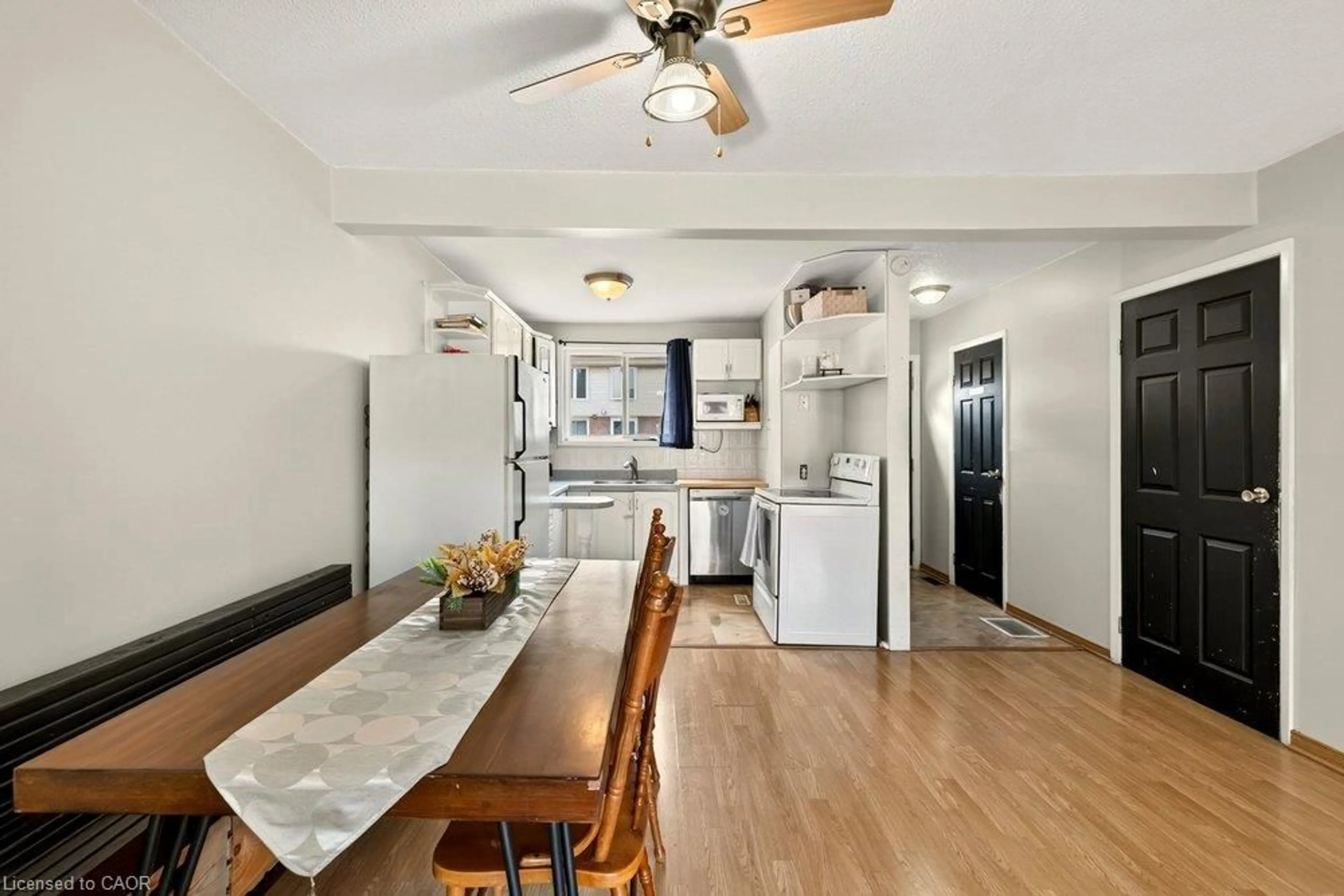 Open concept kitchen, unknown for 120 Quigley Rd #14, Hamilton Ontario L8K 6L4