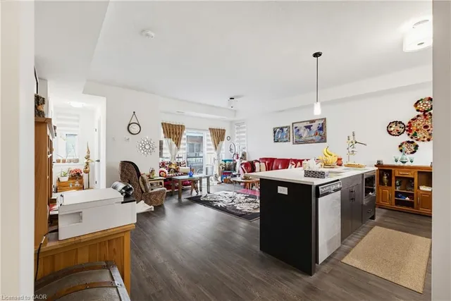 25 Isherwood Ave #78, Cambridge 4