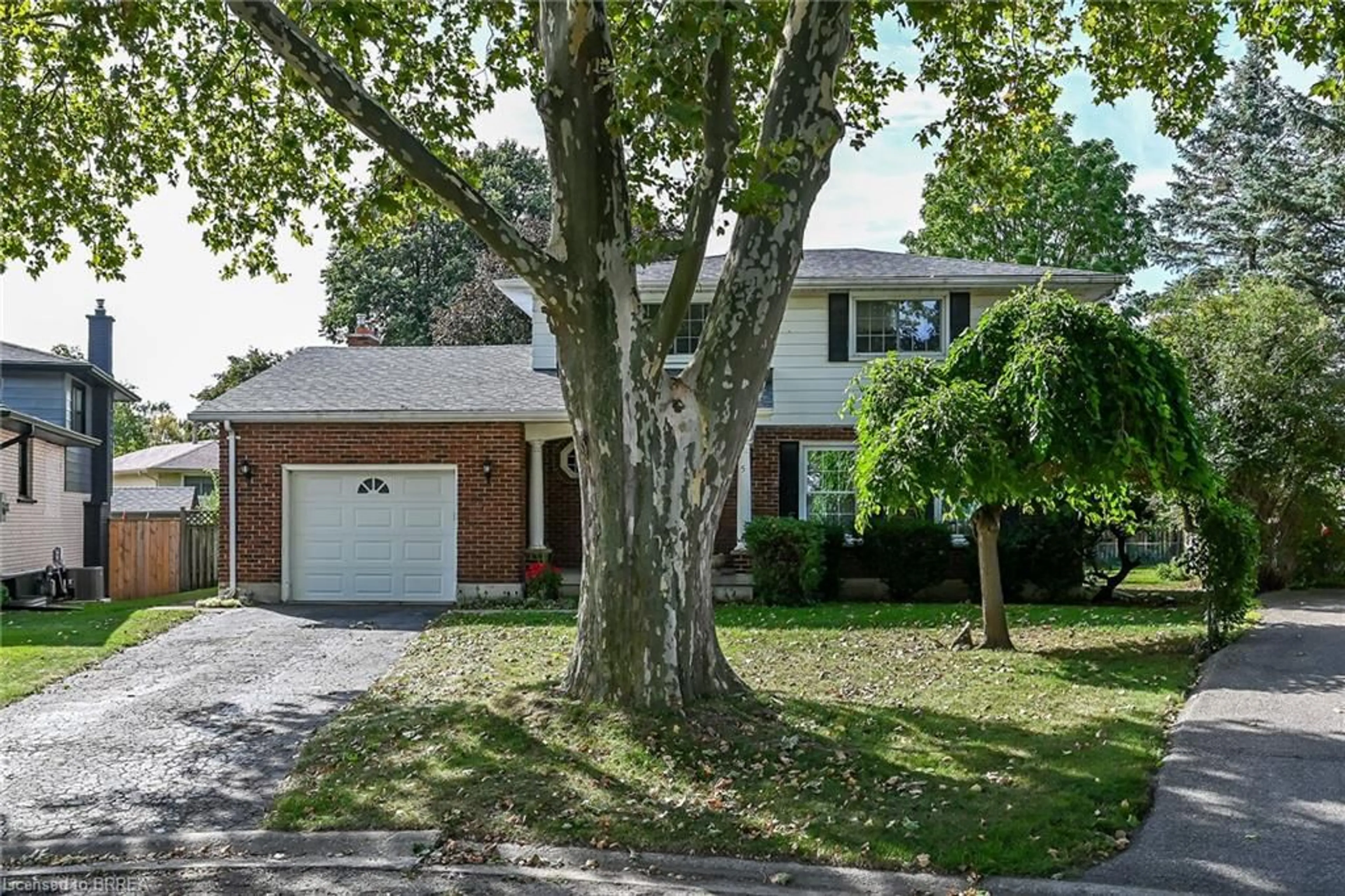 Home with brick exterior material, street for 5 Rathbun Pl, Brantford Ontario N3R 1K4