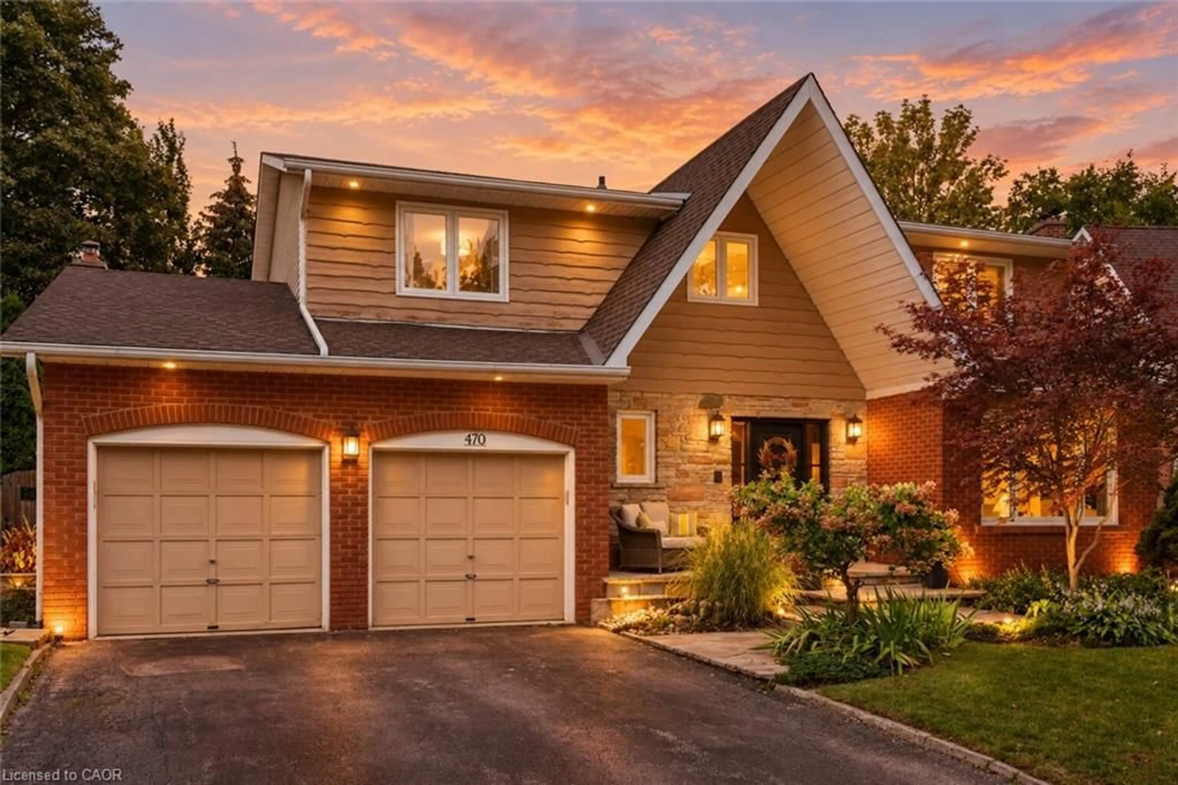 Home with brick exterior material, street for 470 Carlton Dr, Oakville Ontario L6J 5X3