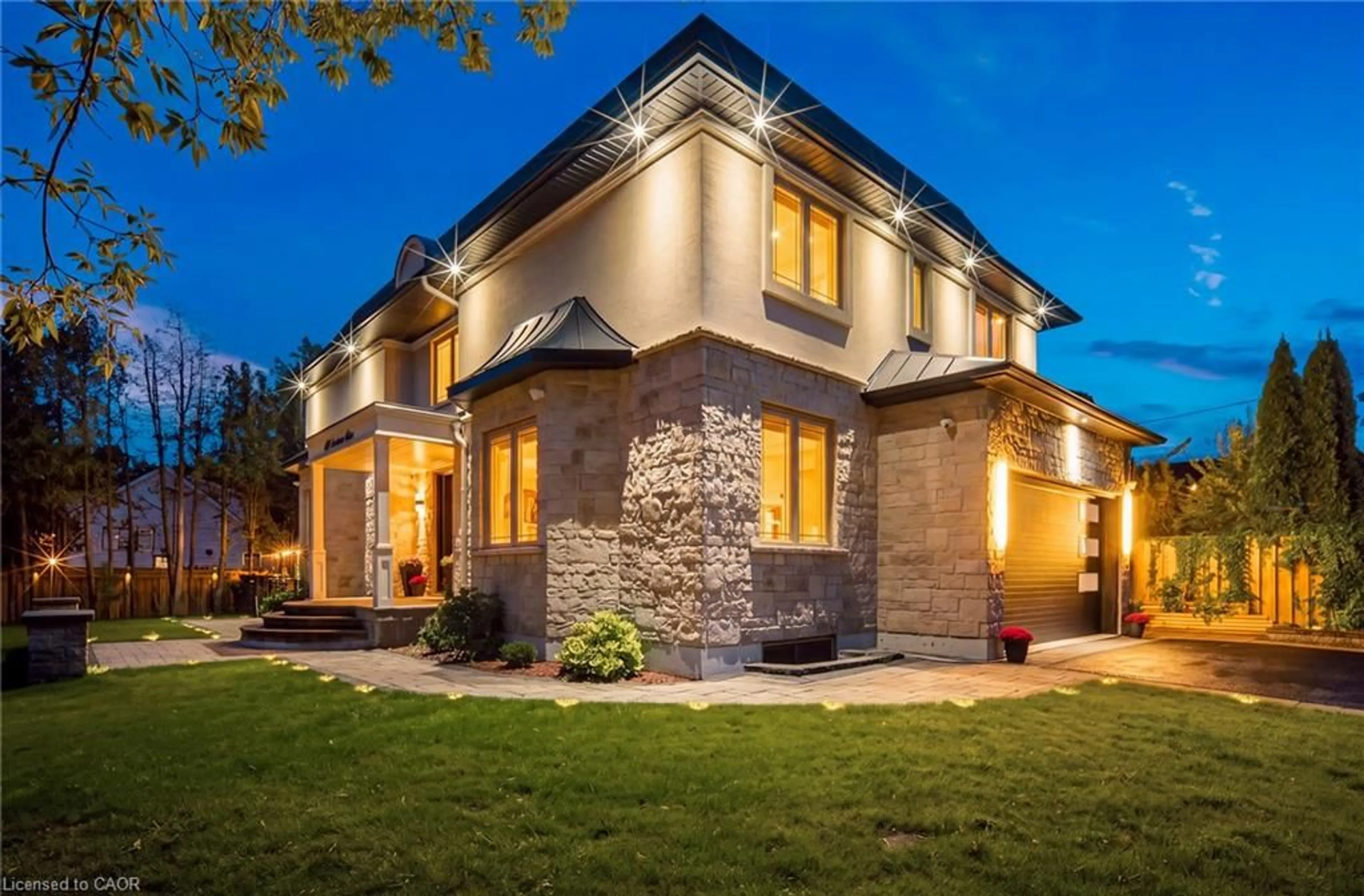 Home with brick exterior material, building for 408 Seabourne Dr, Oakville Ontario L6L 4G1