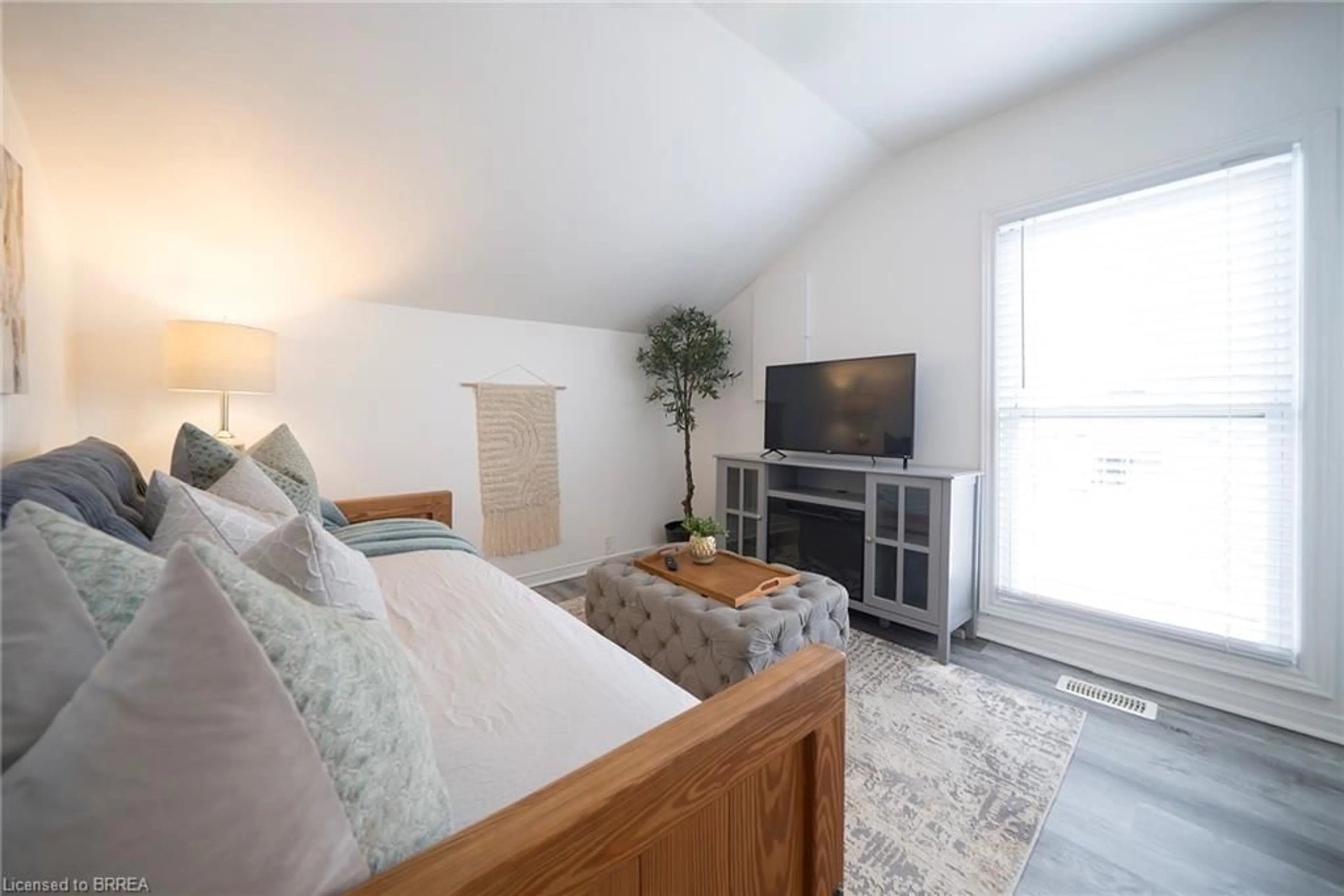 A pic of a room for 171 Drummond St, Brantford Ontario N3S 6A6