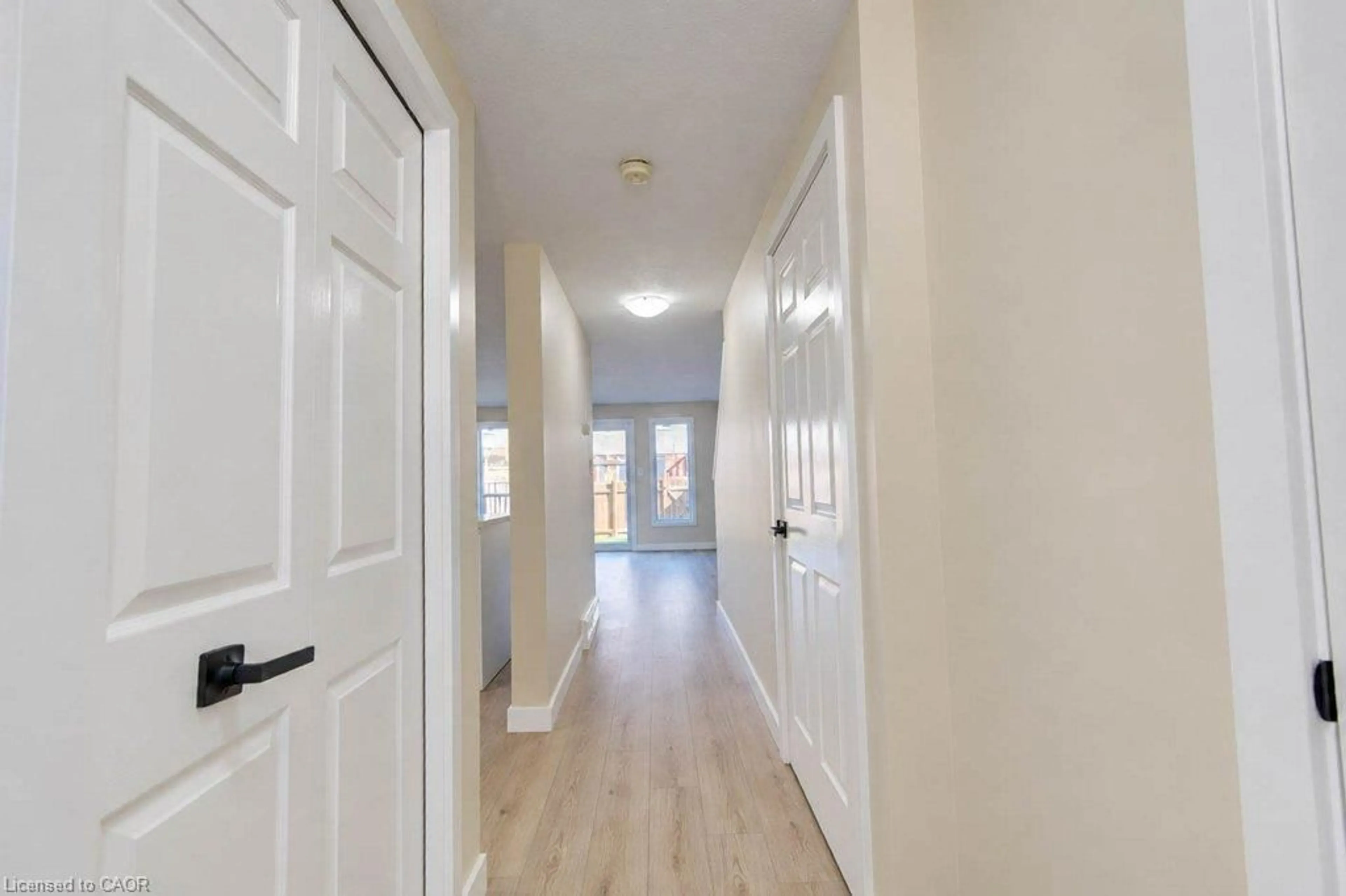 Indoor entryway for 62 Chantilly St, Kitchener Ontario N2R 1V3