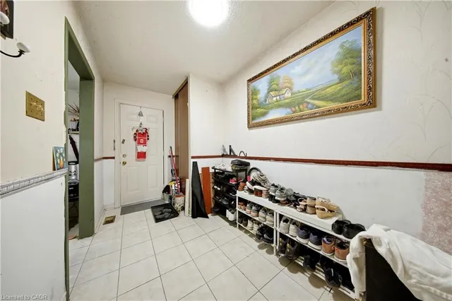 275 Manse Rd #8, Scarborough 4