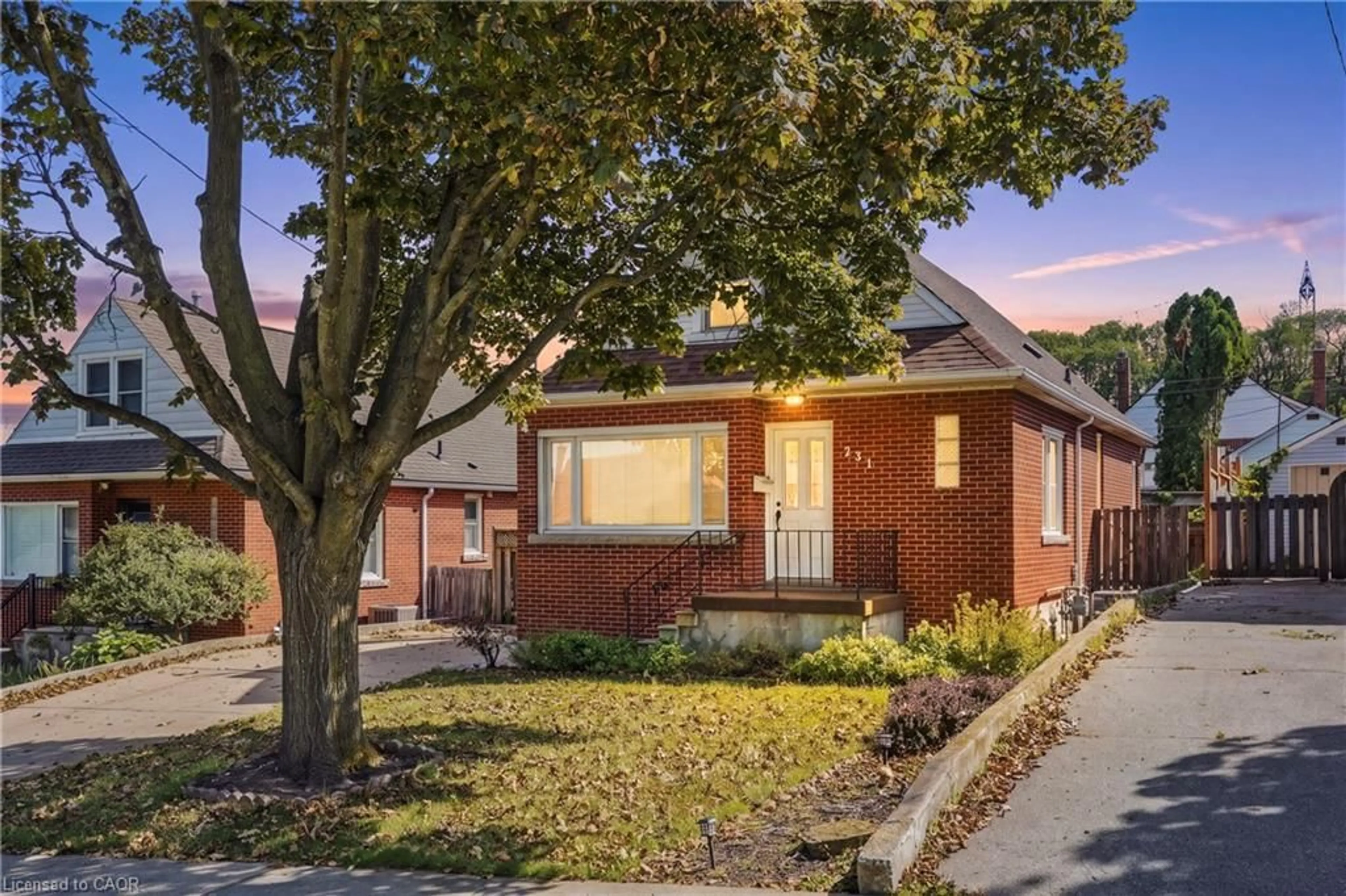 Home with brick exterior material, street for 231 Auburn Ave, Hamilton Ontario L8K 3B7
