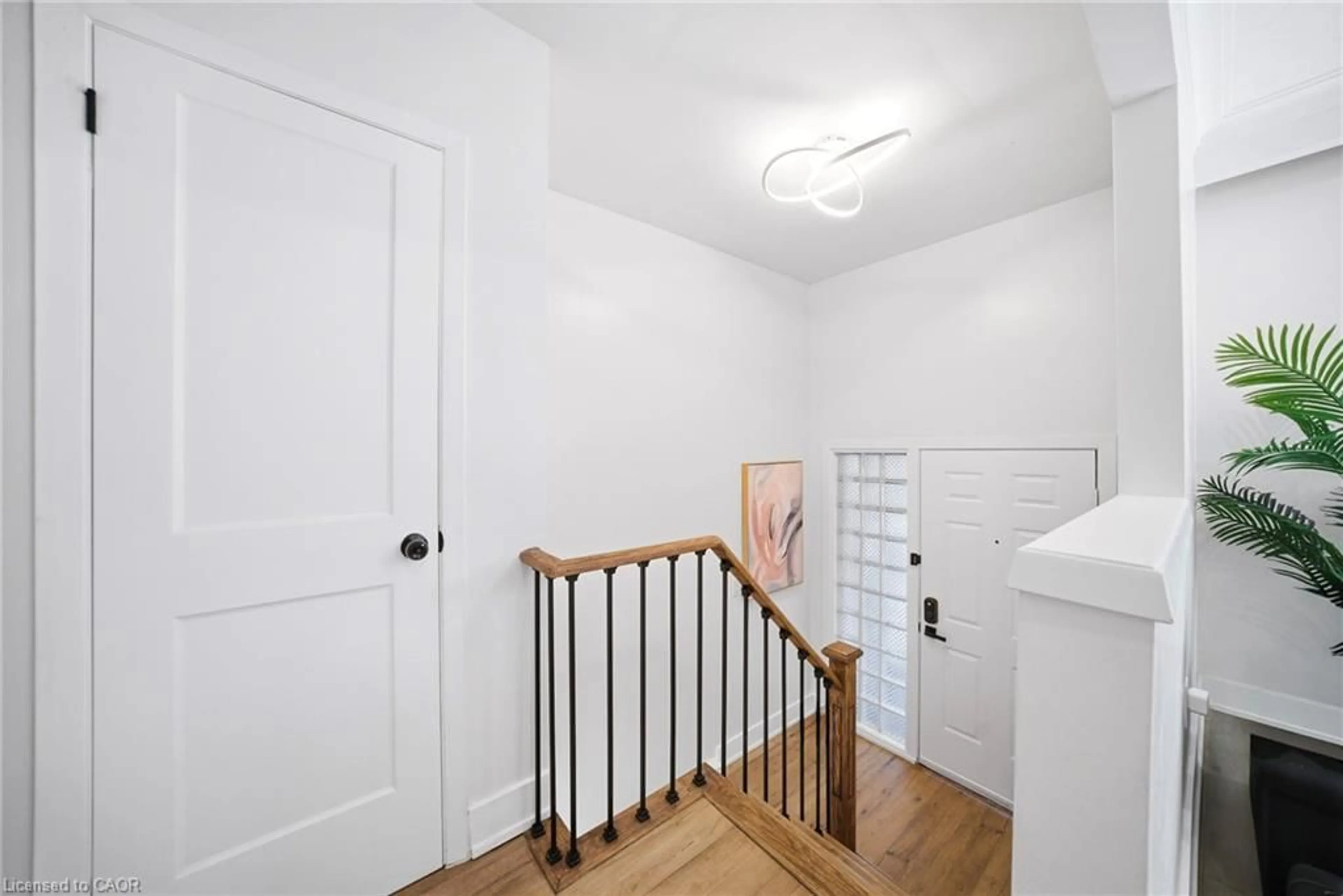 Unknown for 2066 Rebecca St, Oakville Ontario L6L 2A2