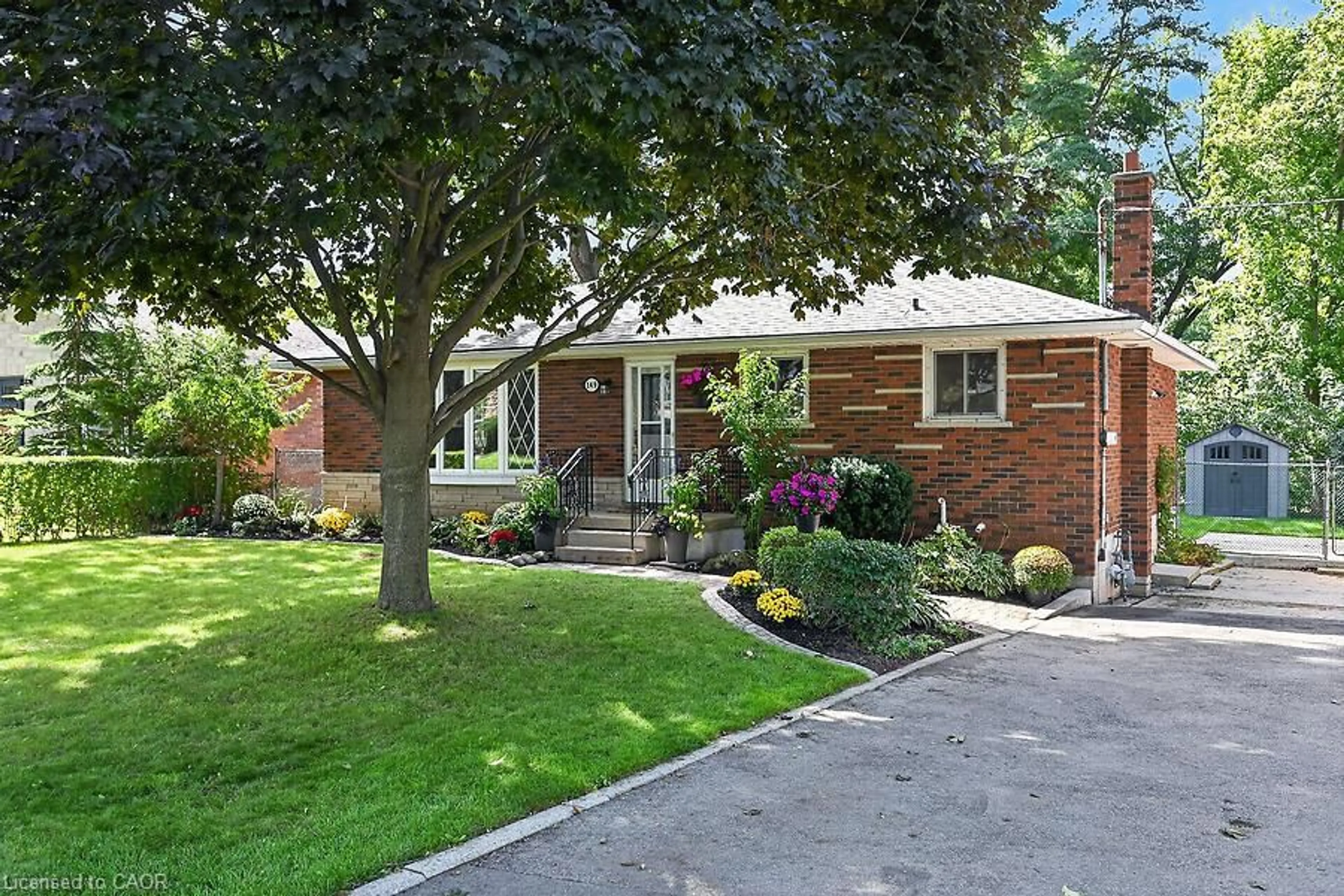 Home with brick exterior material, street for 149 Berwick St, Caledonia Ontario N3W 1E6