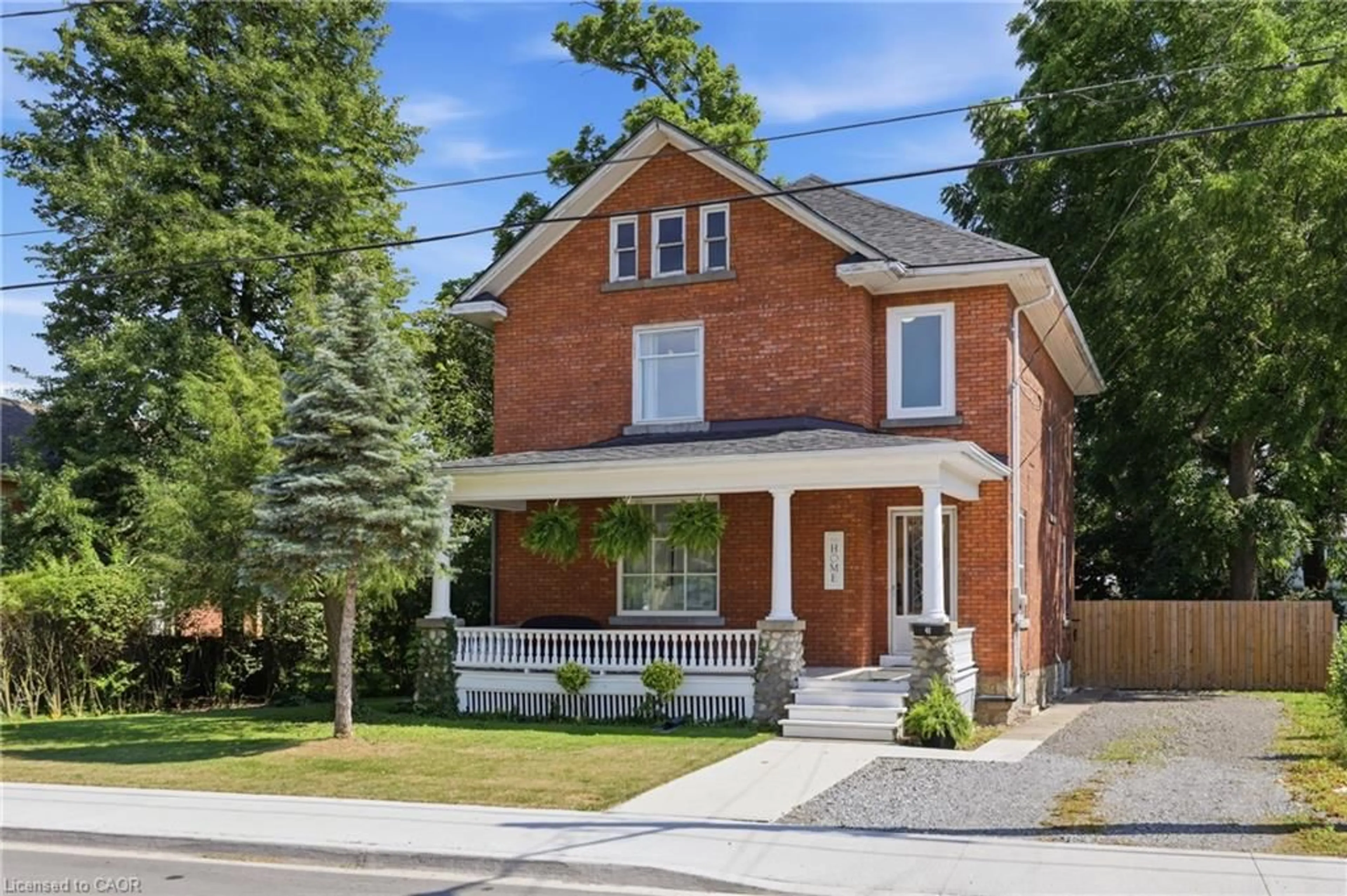 Home with brick exterior material, street for 41 Maple Ave, Welland Ontario L3C 5E9