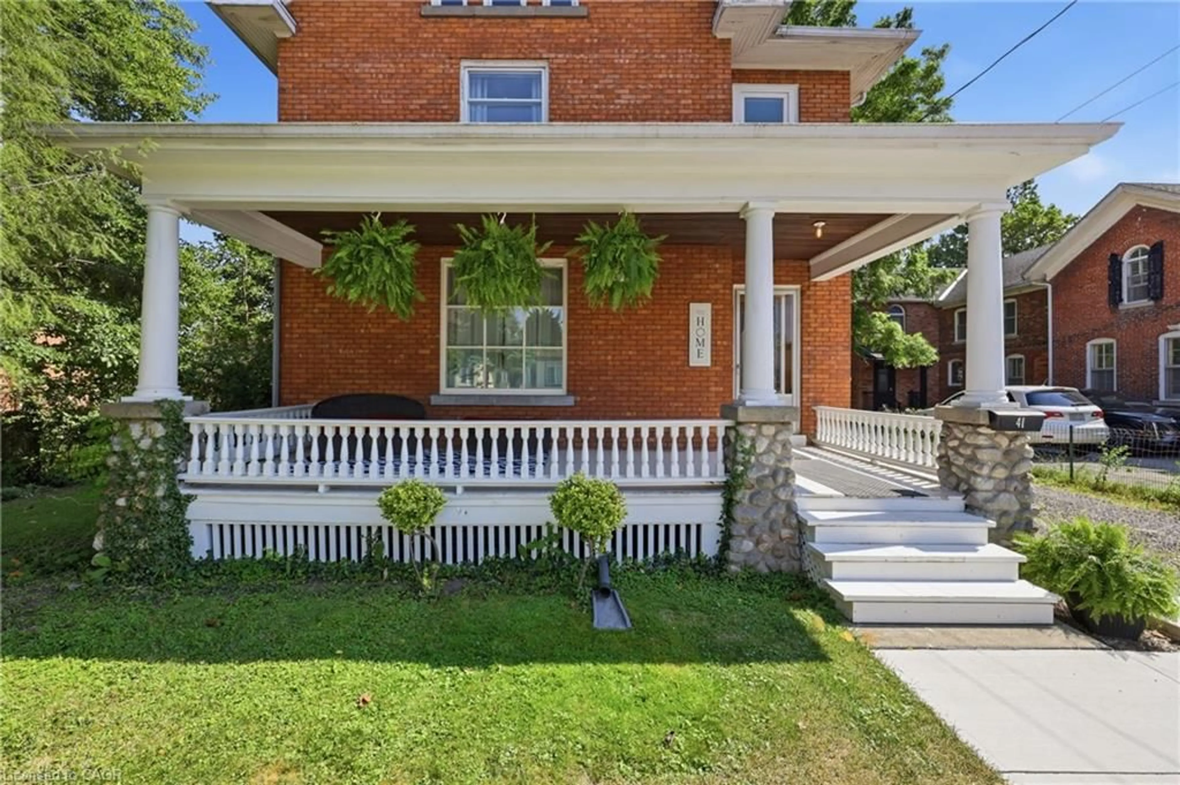 Home with brick exterior material, street for 41 Maple Ave, Welland Ontario L3C 5E9