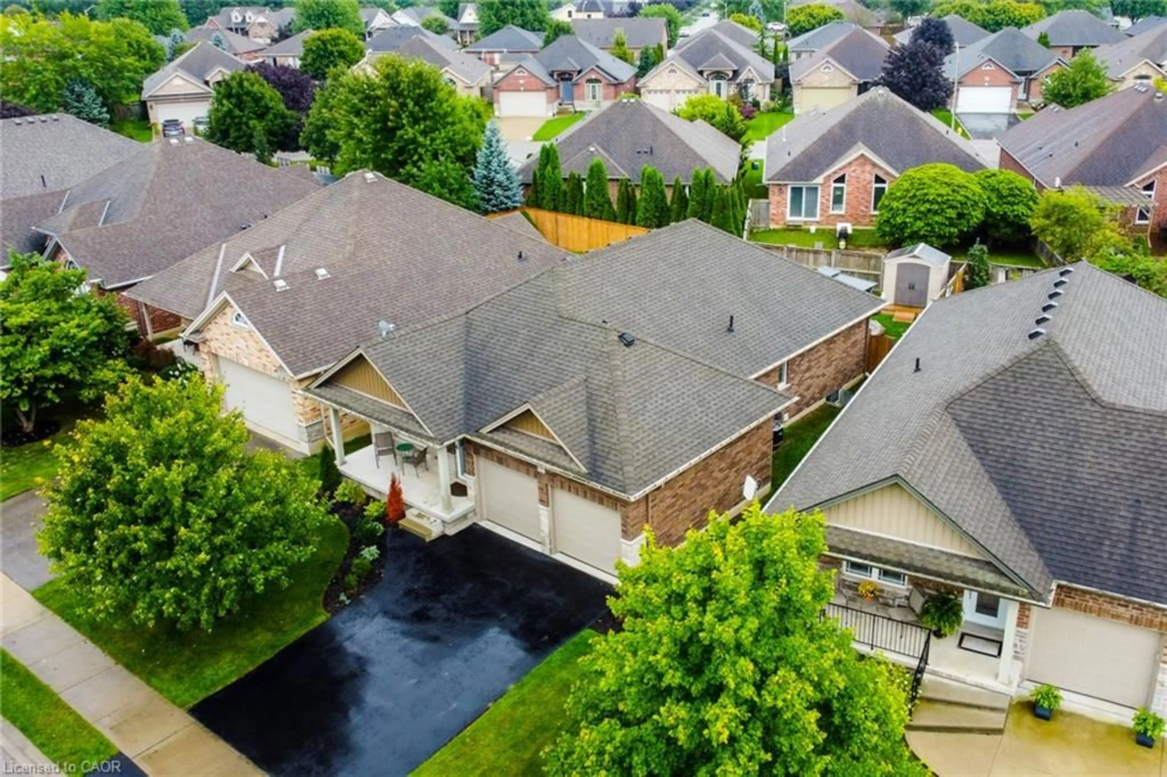 A pic from outside/outdoor area/front of a property/back of a property/a pic from drone, street for 80 Willowdale Cres, Port Dover Ontario N0A 1N5