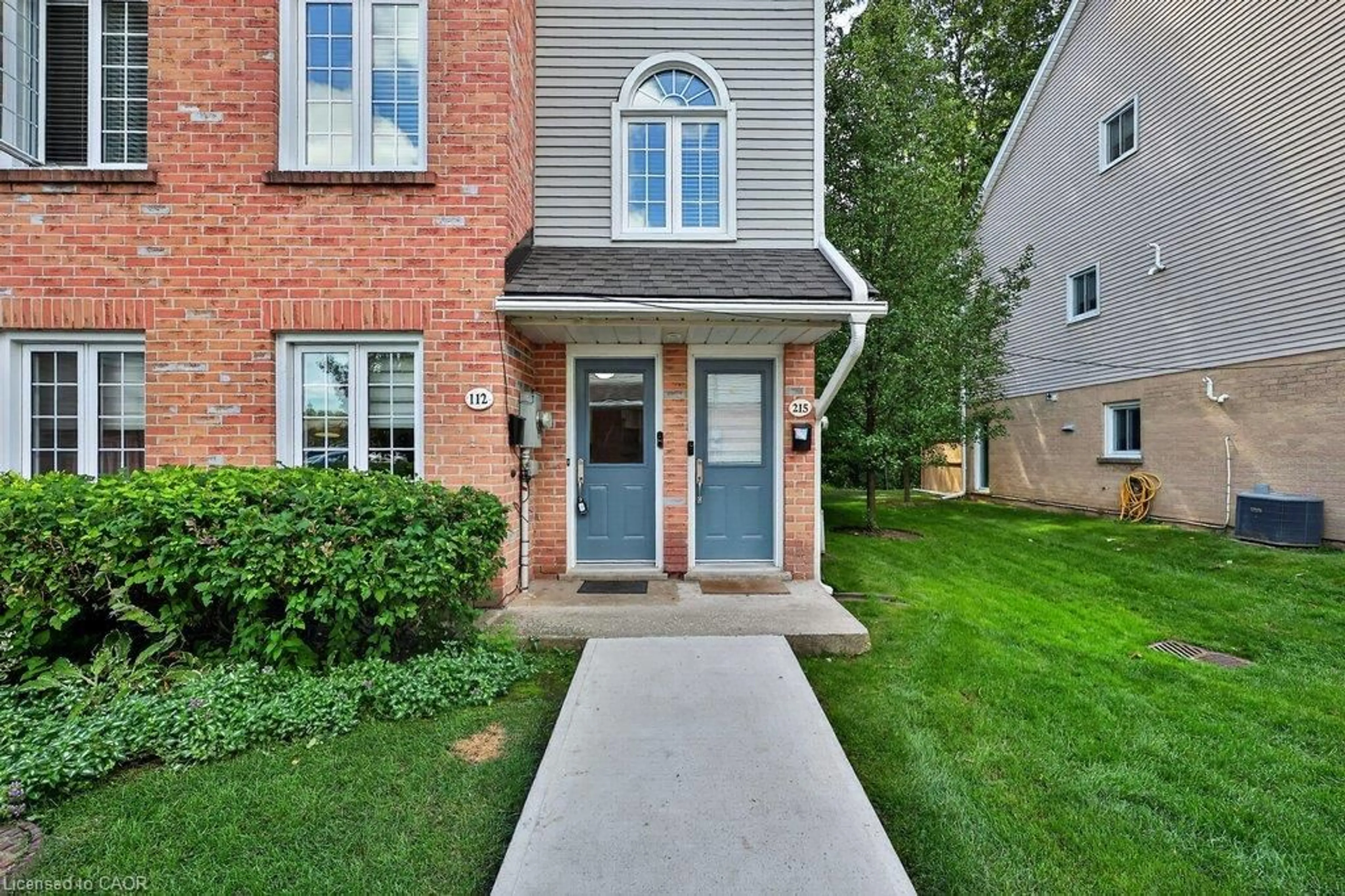 Home with brick exterior material, street for 2110 Cleaver Ave #112, Burlington Ontario L7M 3Z3