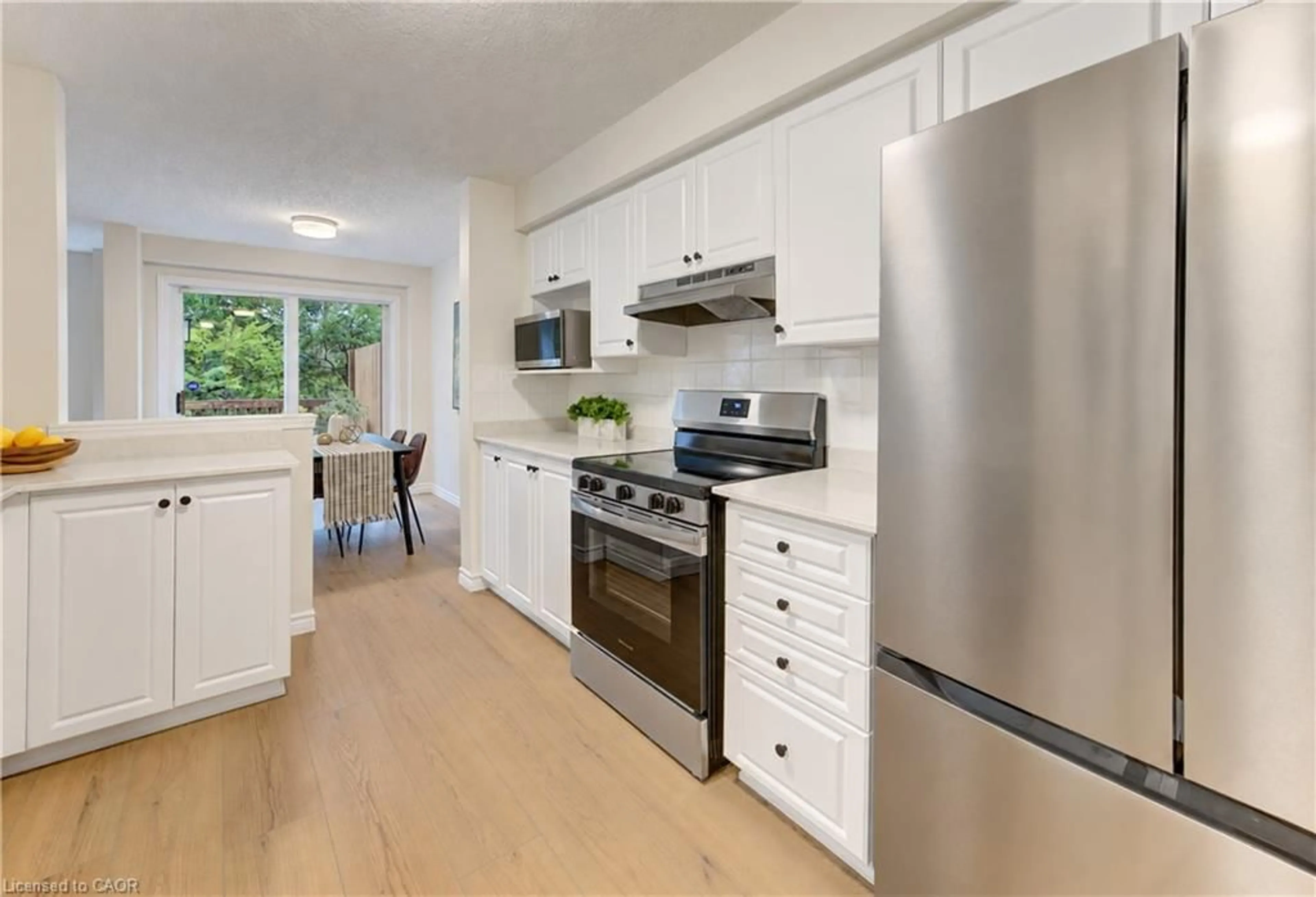 Standard kitchen, unknown for 36 Brandy Cres, Kitchener Ontario N2B 3W7
