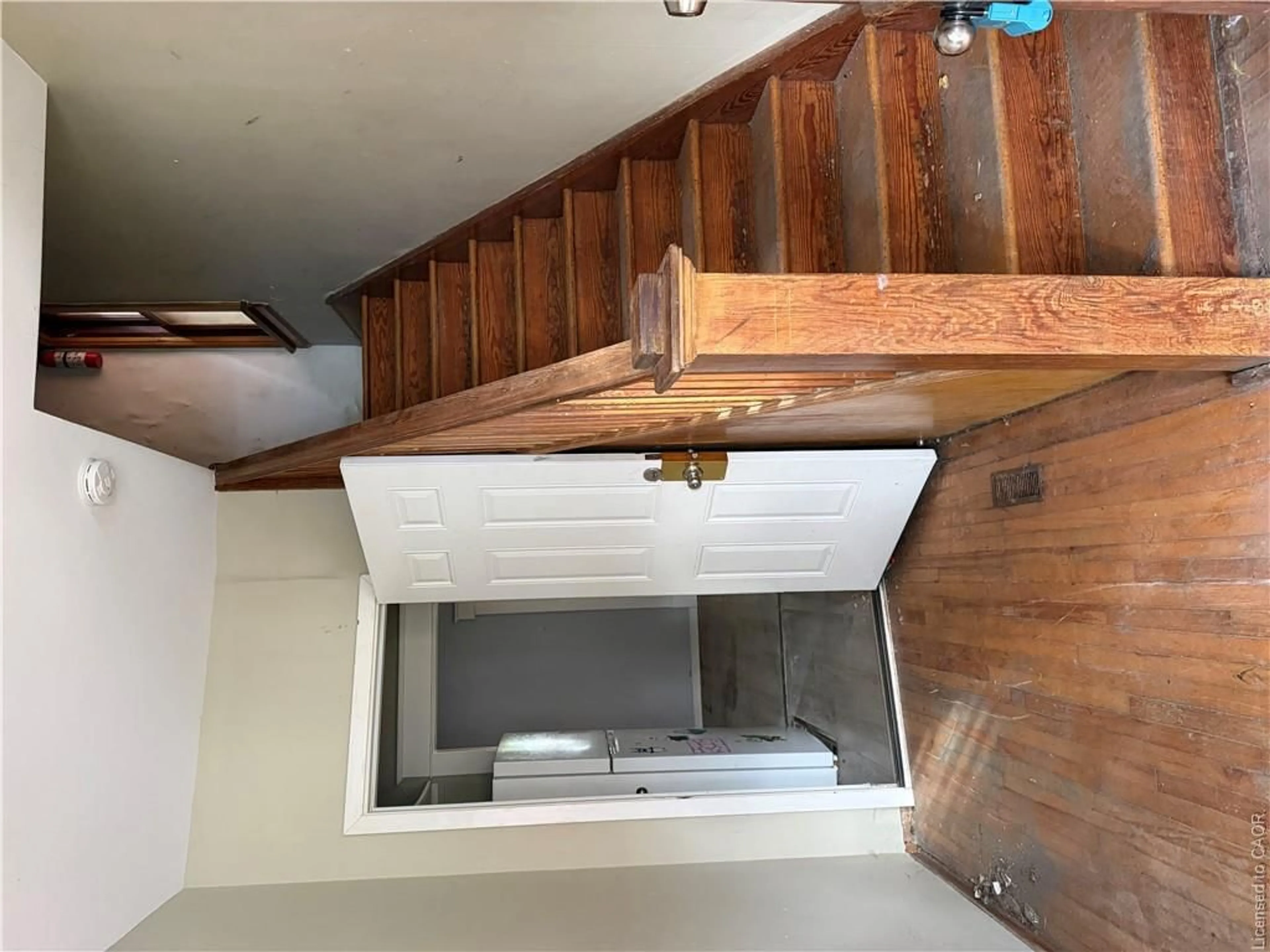 Stairs for 246 St James St, Sault Ste. Marie Ontario P6A 1P6