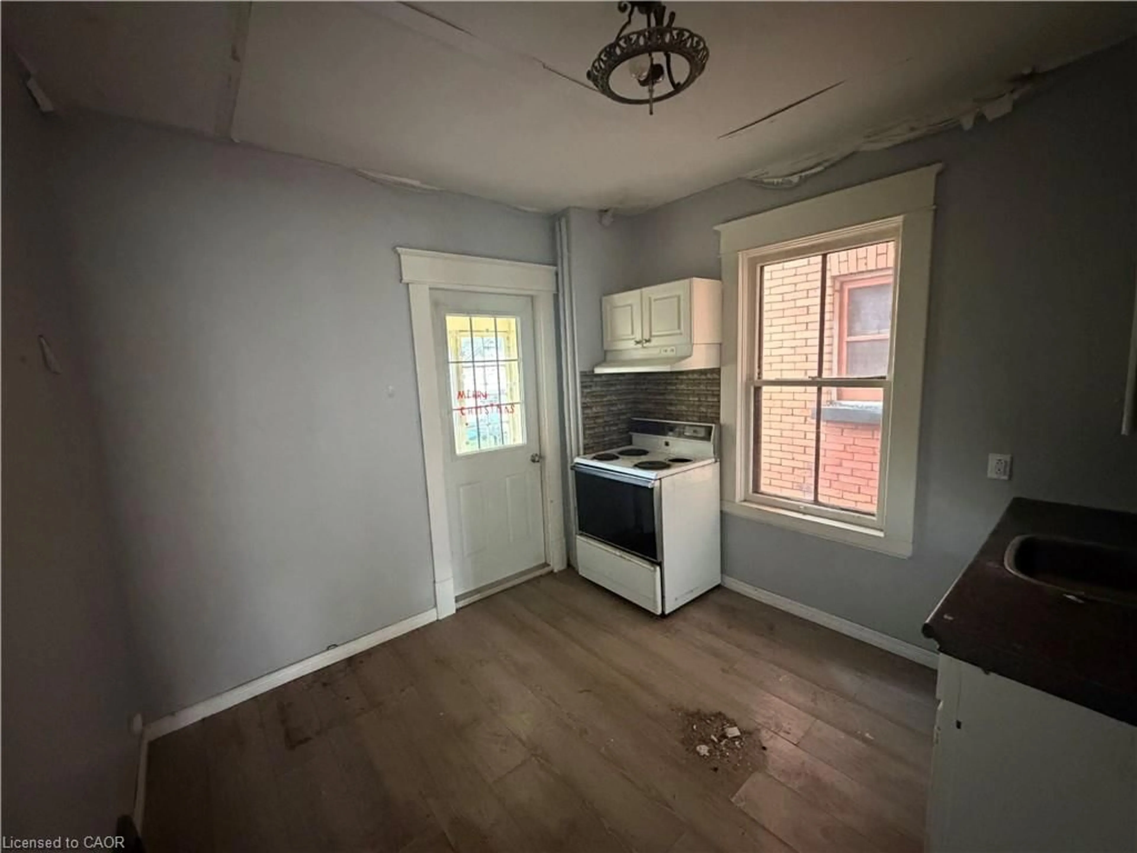 A pic of a room for 246 St James St, Sault Ste. Marie Ontario P6A 1P6
