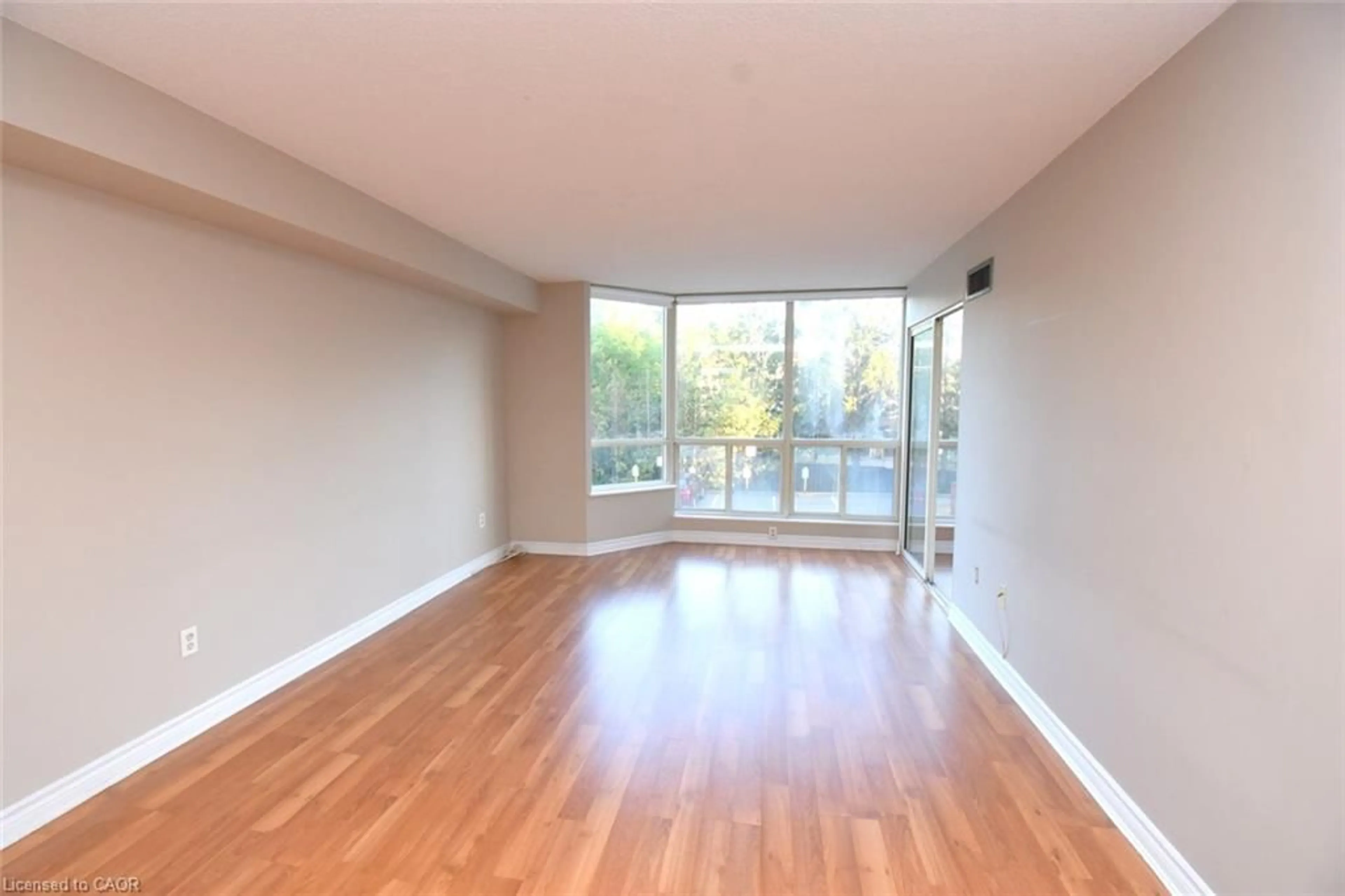A pic of a room for 175 Cedar Ave #215, Richmond Hill Ontario L4C 9V3