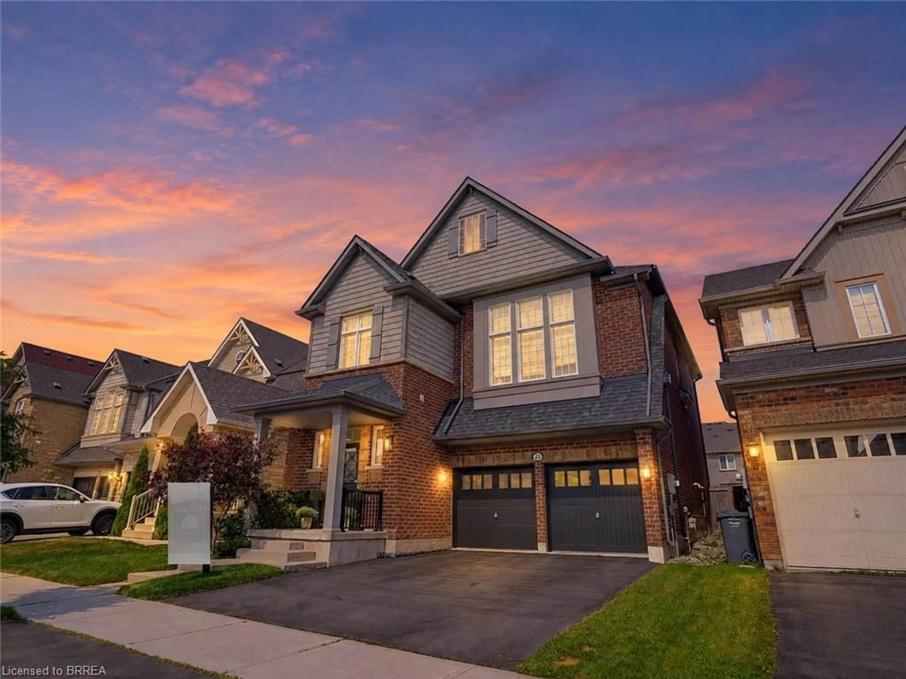 Home with brick exterior material, street for 25 Learmont Ave, Caledon Ontario L7C 3N3