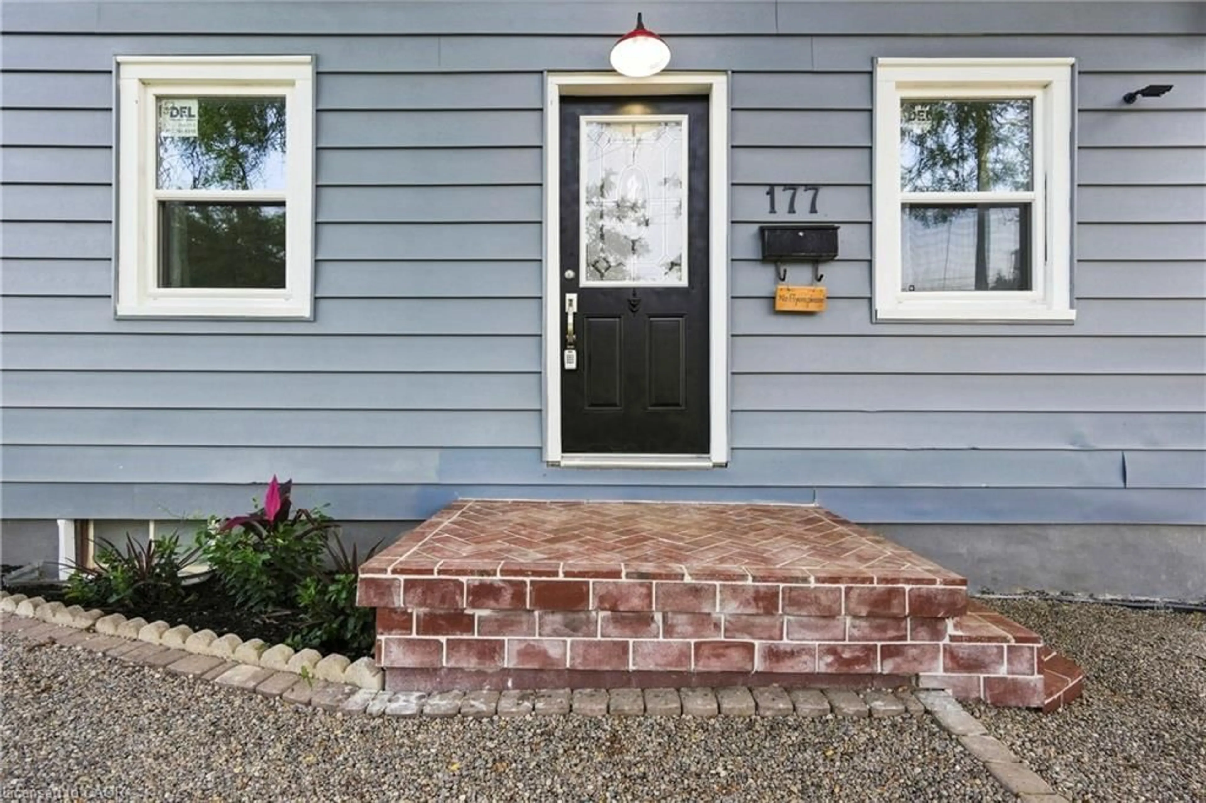 Home with brick exterior material, street for 177 Pelham Rd, St. Catharines Ontario L2S 1V8