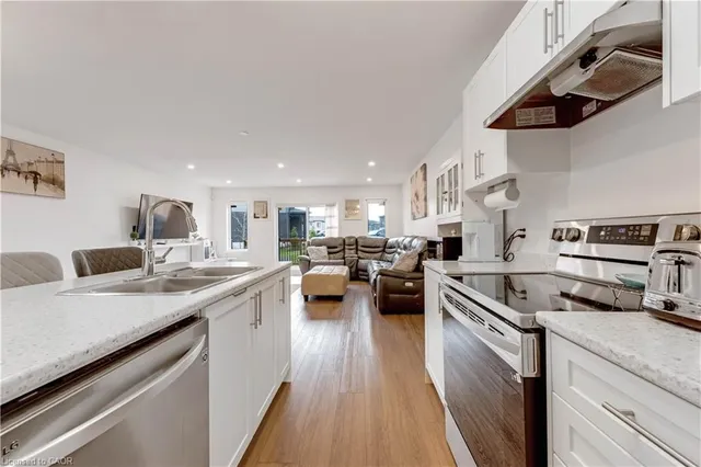 91 Pony Way, Kitchener 5