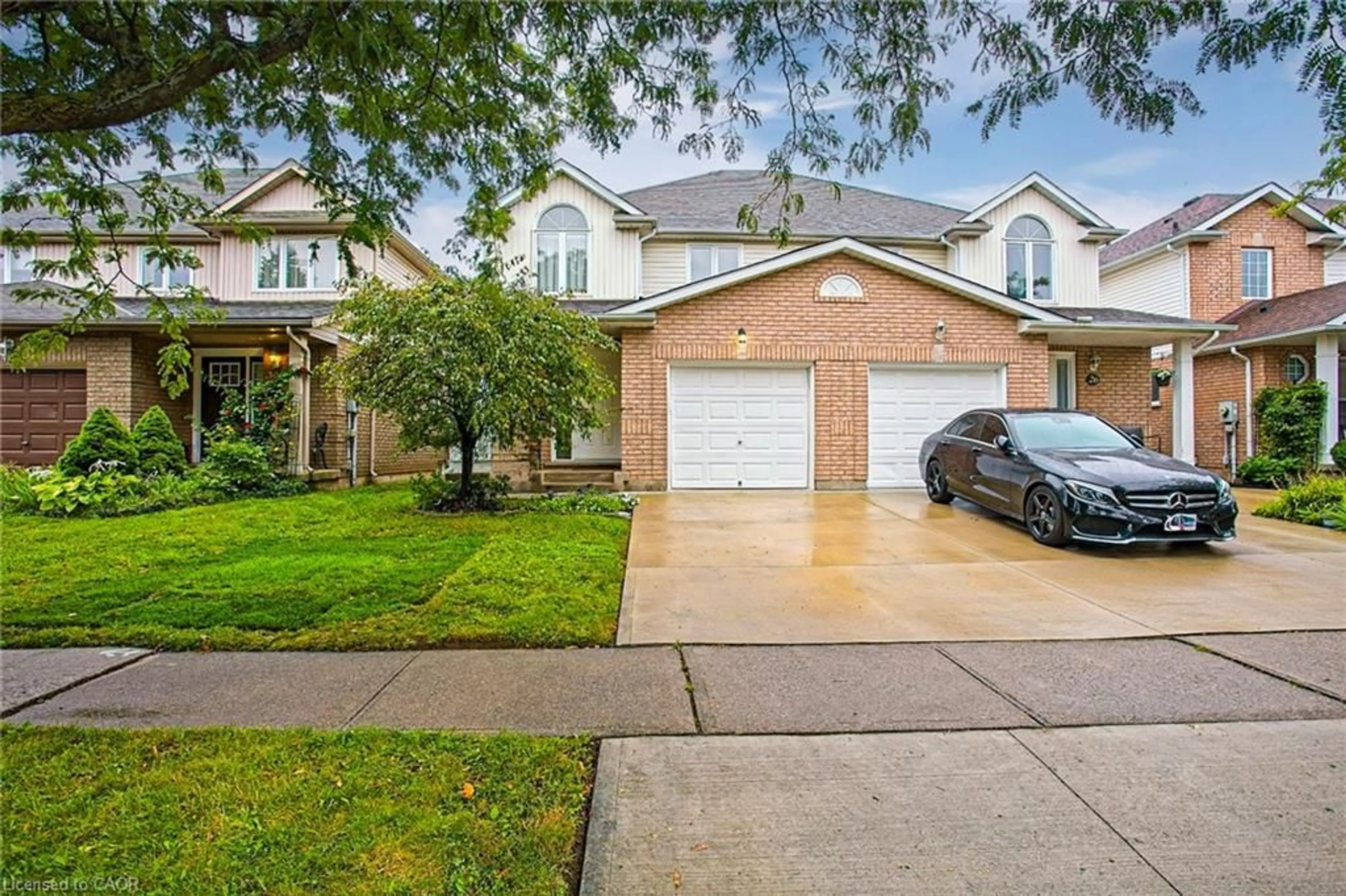 Home with brick exterior material, street for 28 Maria St, St. Catharines Ontario L2S 3Y3