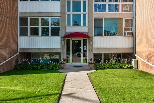 824 Brant St #9, Burlington 2