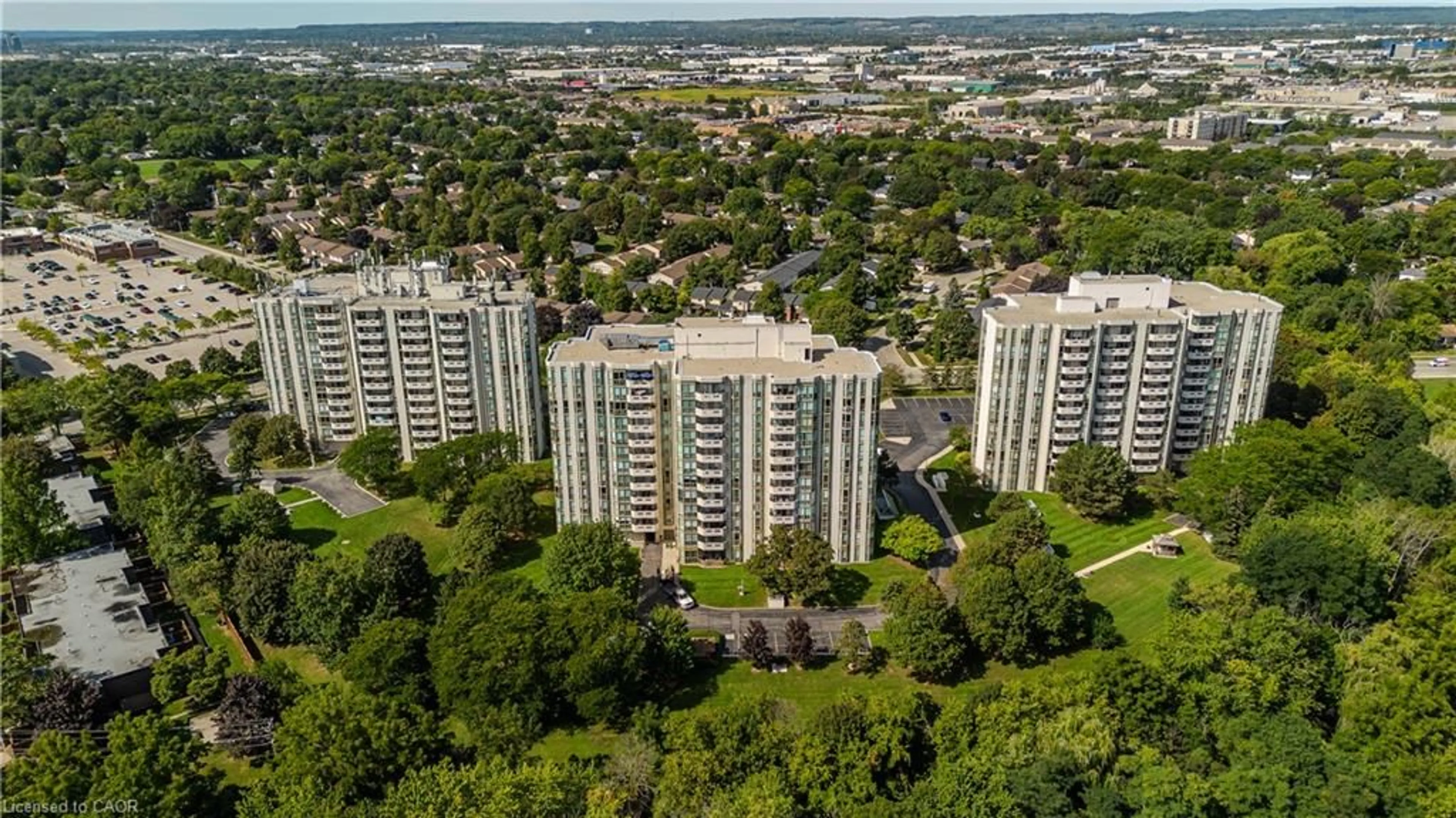 A pic from outside/outdoor area/front of a property/back of a property/a pic from drone, city buildings view from balcony for 5070 Pinedale Ave #601, Burlington Ontario L7L 5V6