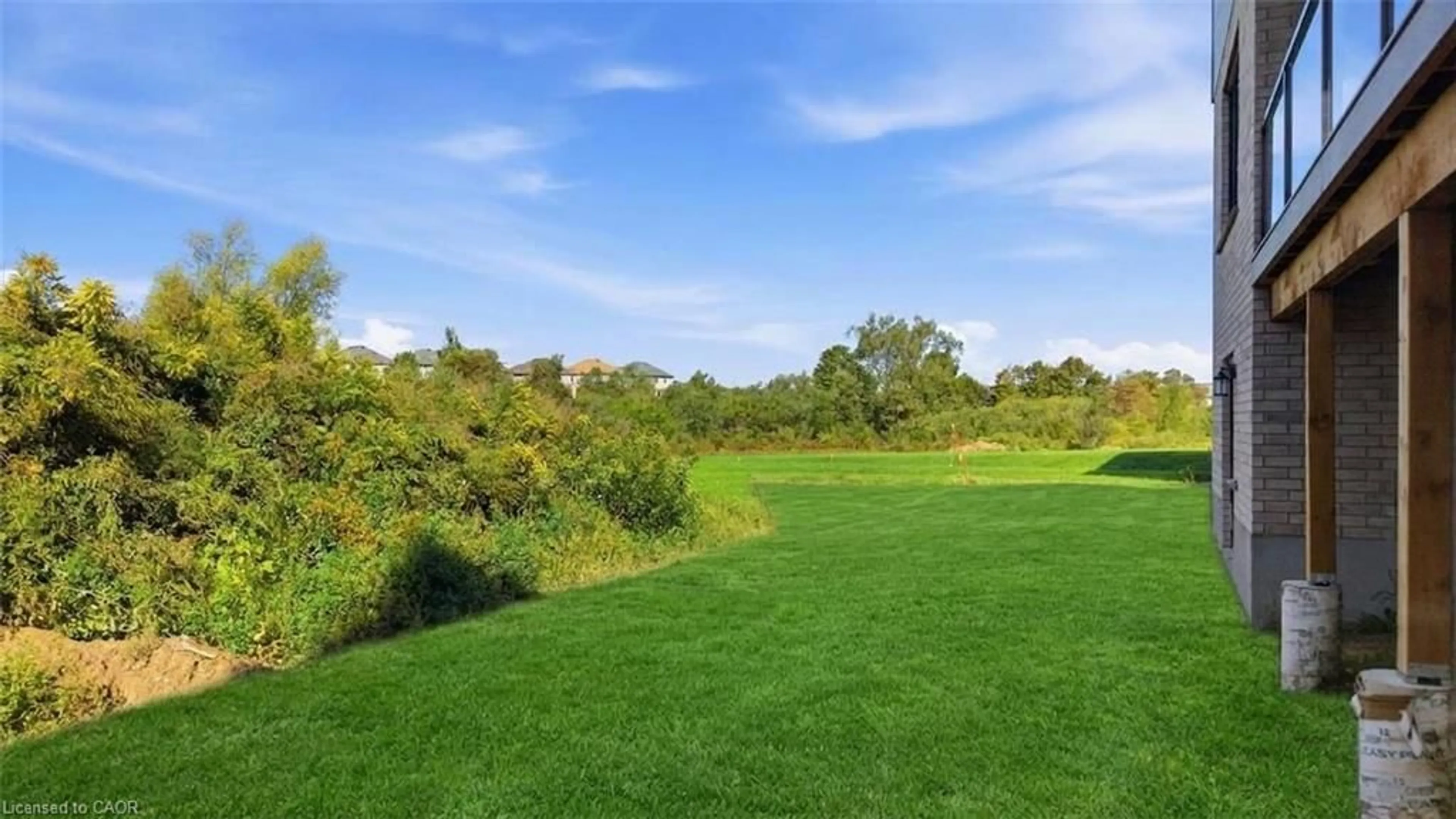 A pic from outside/outdoor area/front of a property/back of a property/a pic from drone, water/lake/river/ocean view for 261 Ladyslipper Dr, Waterloo Ontario N2V 0H5