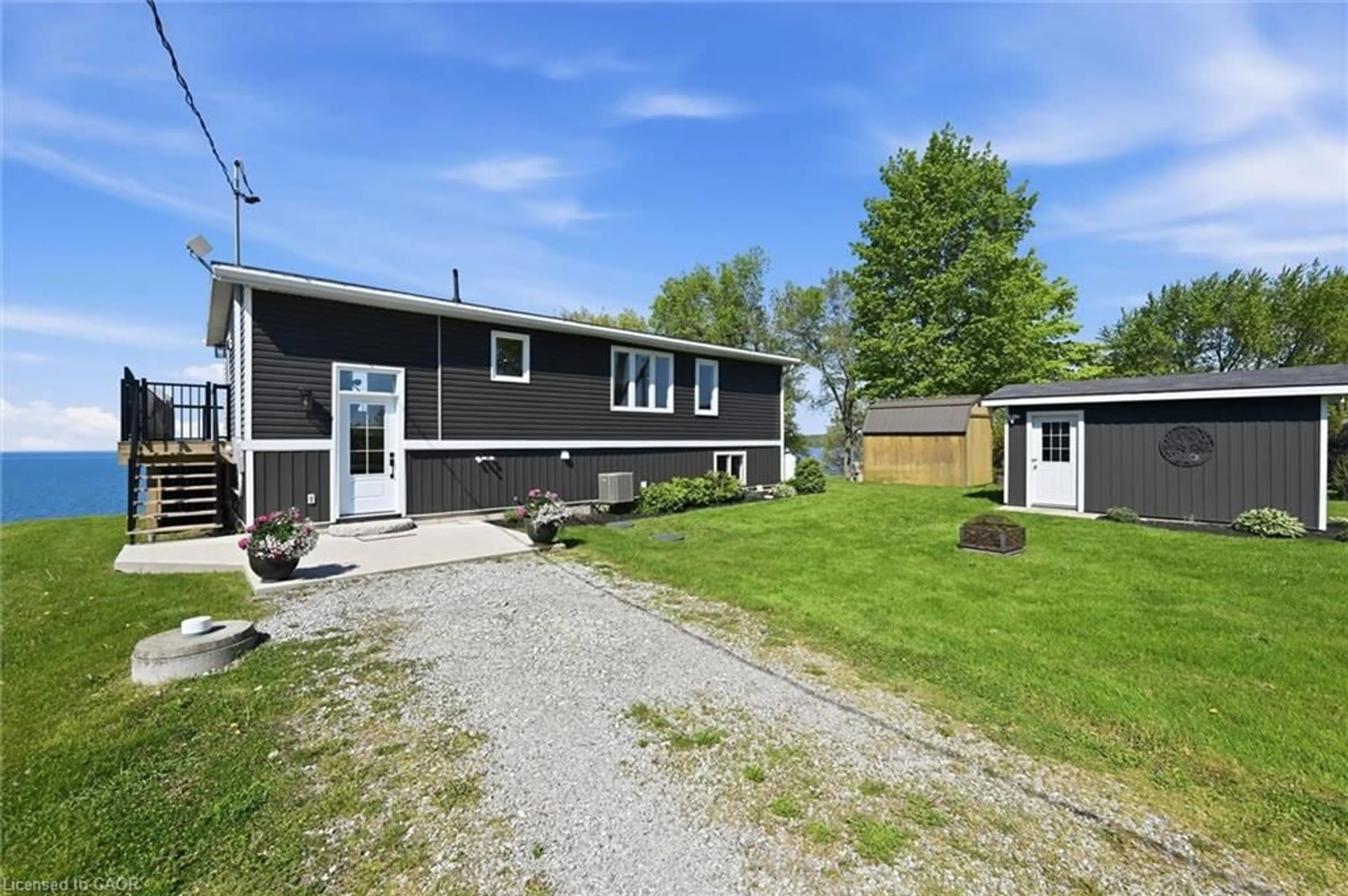 Unknown for 402 South Coast Dr, Nanticoke Ontario N0A 1L0